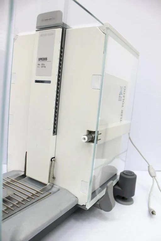 Mettler XPE205 Balance Analytical 220g Capacity/0.01mg Readability