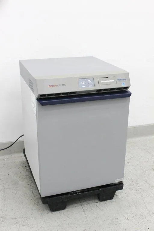 Thermo TSX505SA Lab Refrigerator 5.5 cu. ft. Undercounter 2-8C Dual Cool