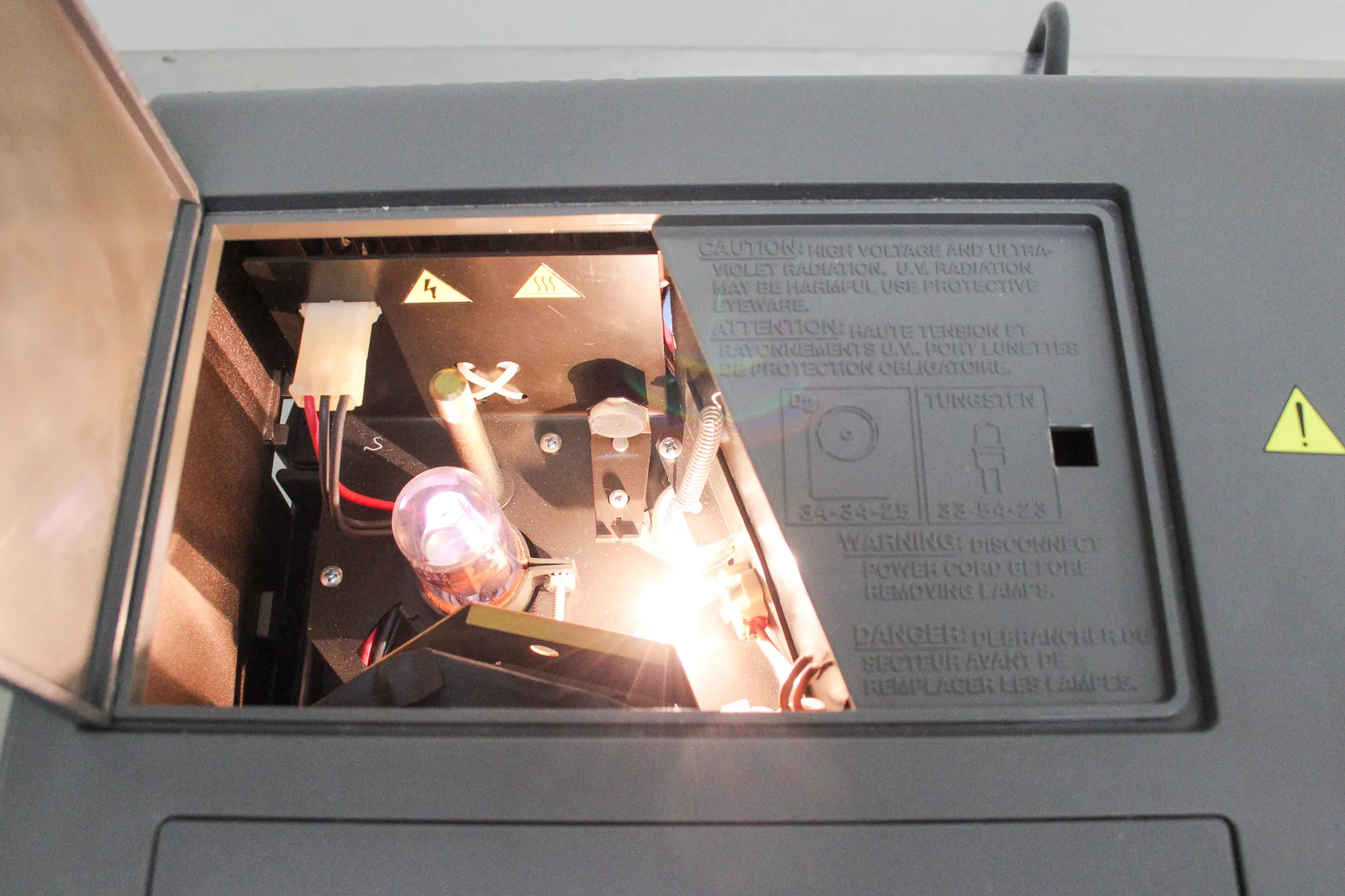 Spectronic Genesys 5 UV/Visible Spectrophotometer CAT# 336001