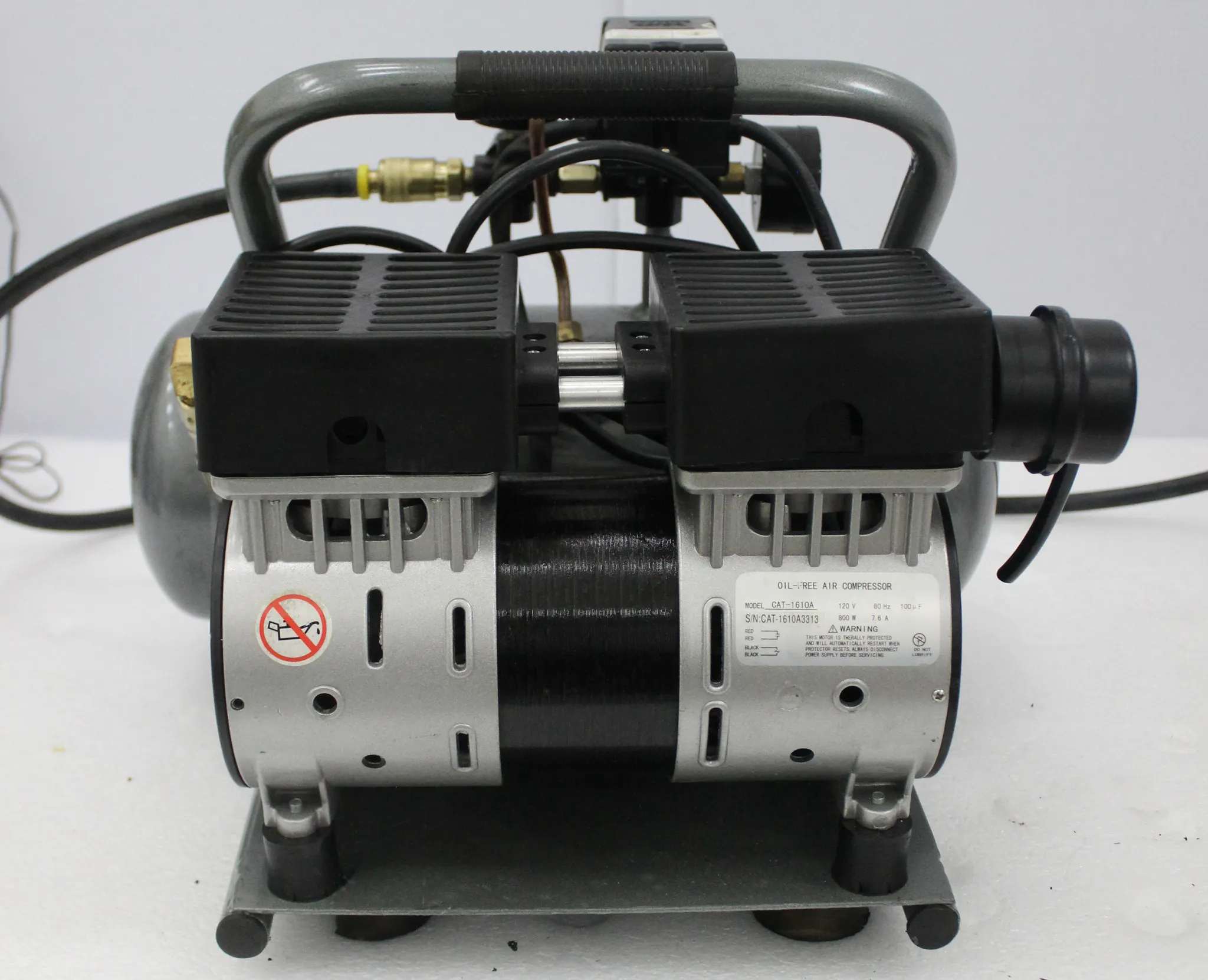 California Air Tools Oil-Free Air Compressor 1610A