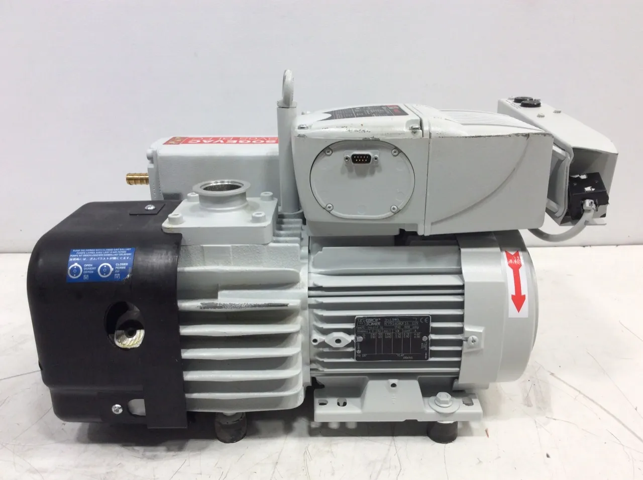 Sogevac SV65 BI FC Single Stage Oil Sealed Rotary Vane Vacuum Pump 1.1 Torr