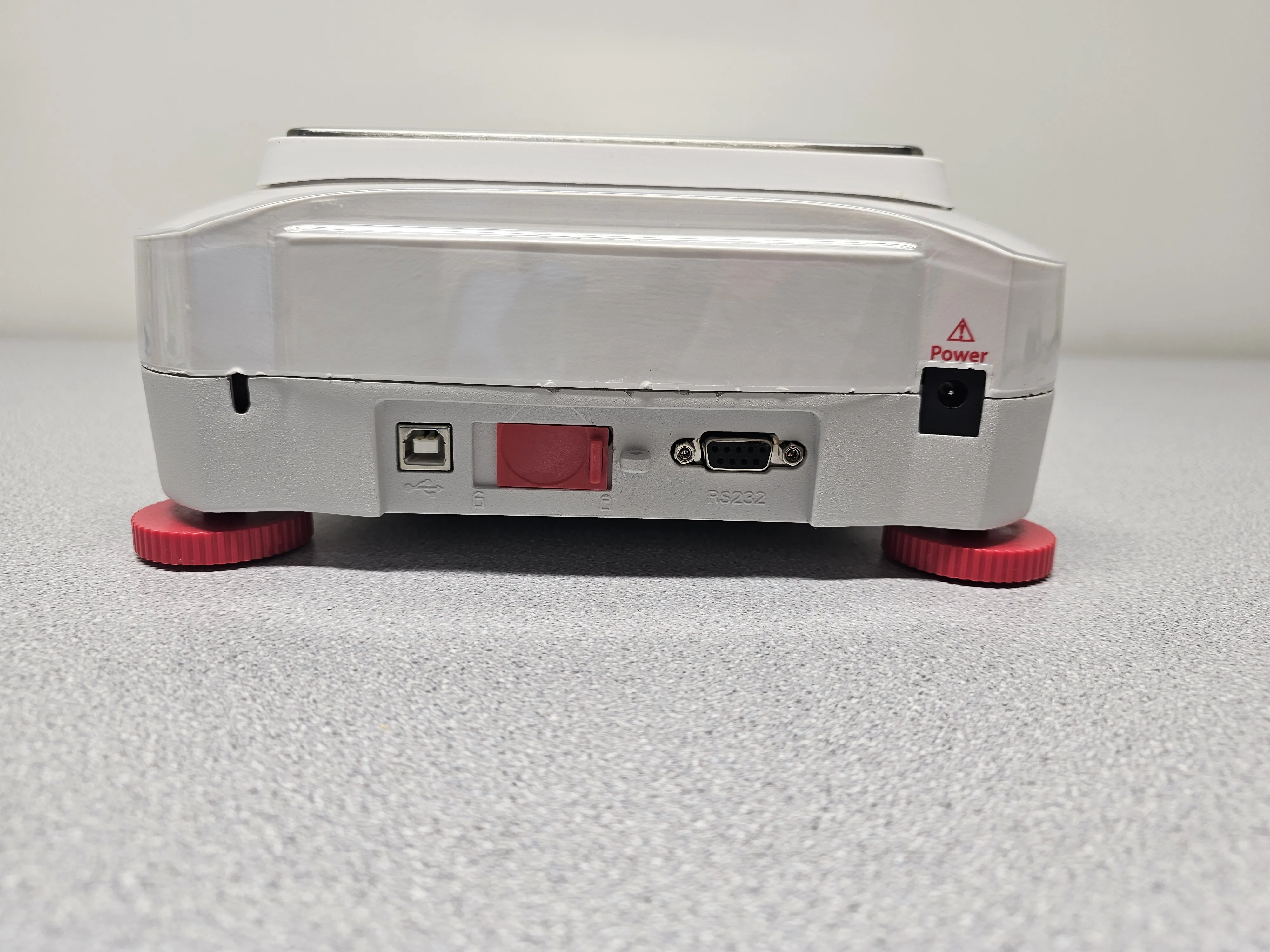 Ohaus AX8201/E Precision Balance