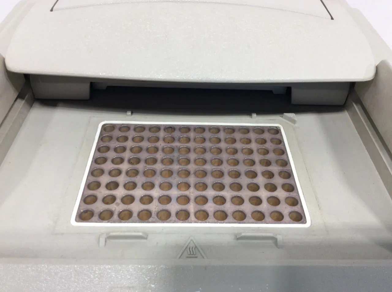Applied Biosystems GeneAmp PCR System 9700 96 Well Block