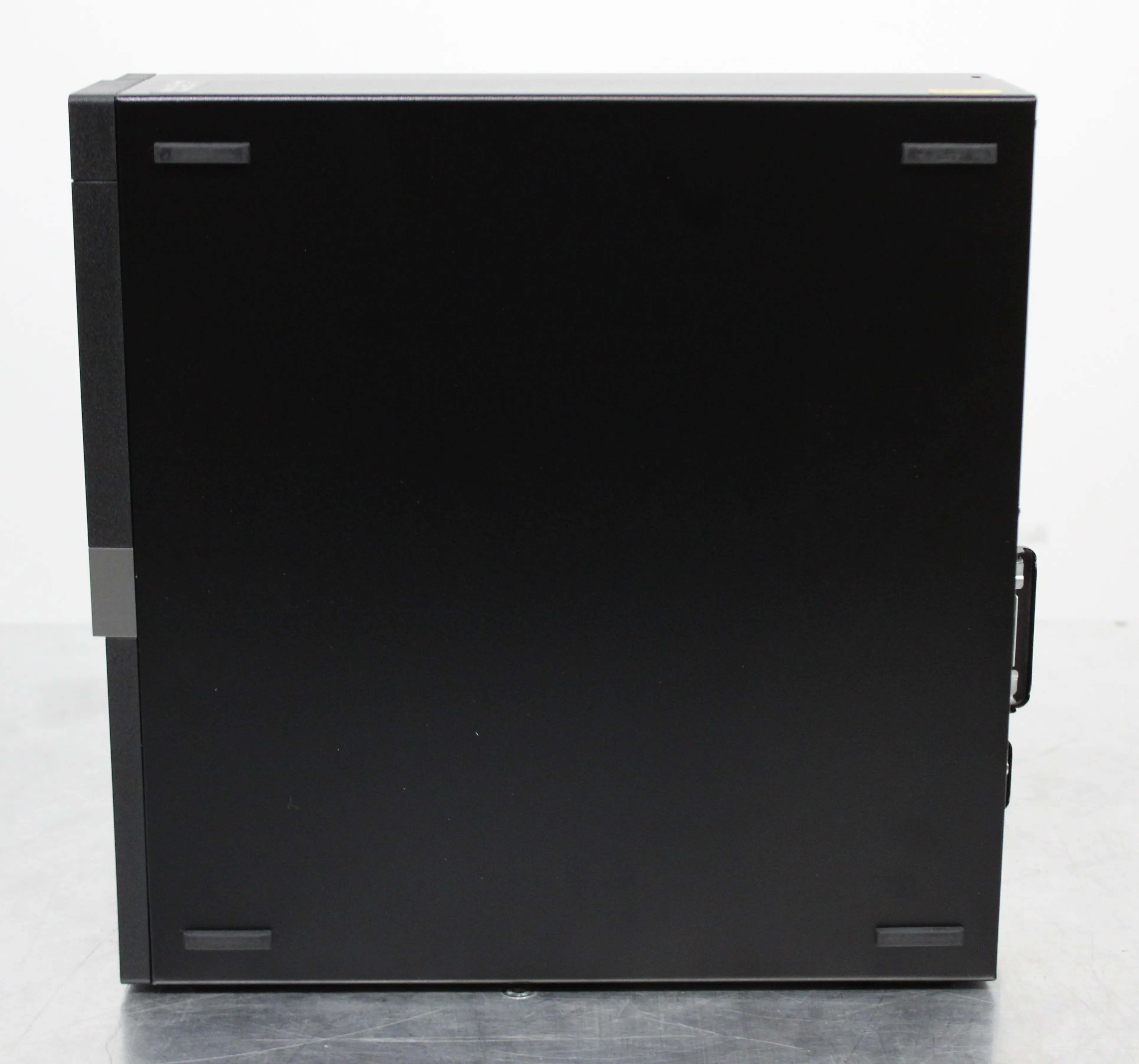 Dell OptiPlex XE3 - SFF Core i5 8500 3 GHz RAM 8 GB HDD 500 GB DVD-Writer UHD Graphics 630 GigE Win 10 Pro 64-bit