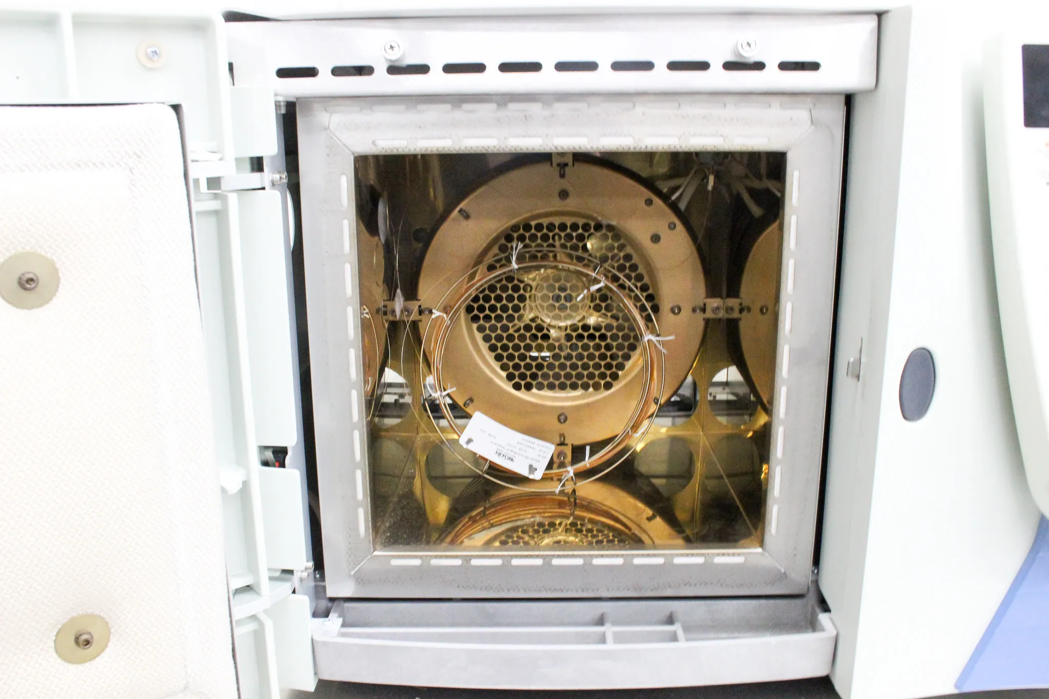 Thermo Finnigan TraceGC Ultra Gas Chromatograph K27300000000070