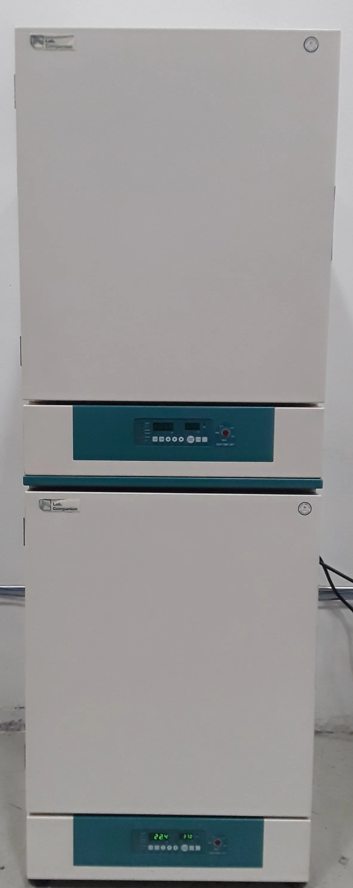 Used Jeio Tech lab companion IB-11E Incubator