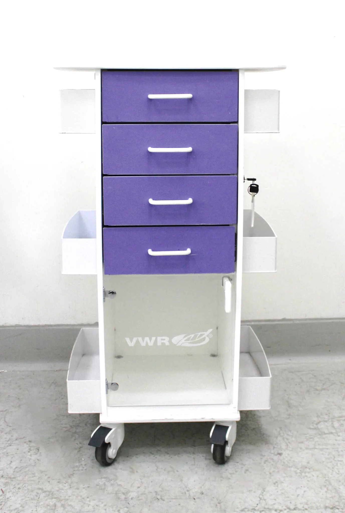 VWR MRI Core DX Lab Cart HDPE