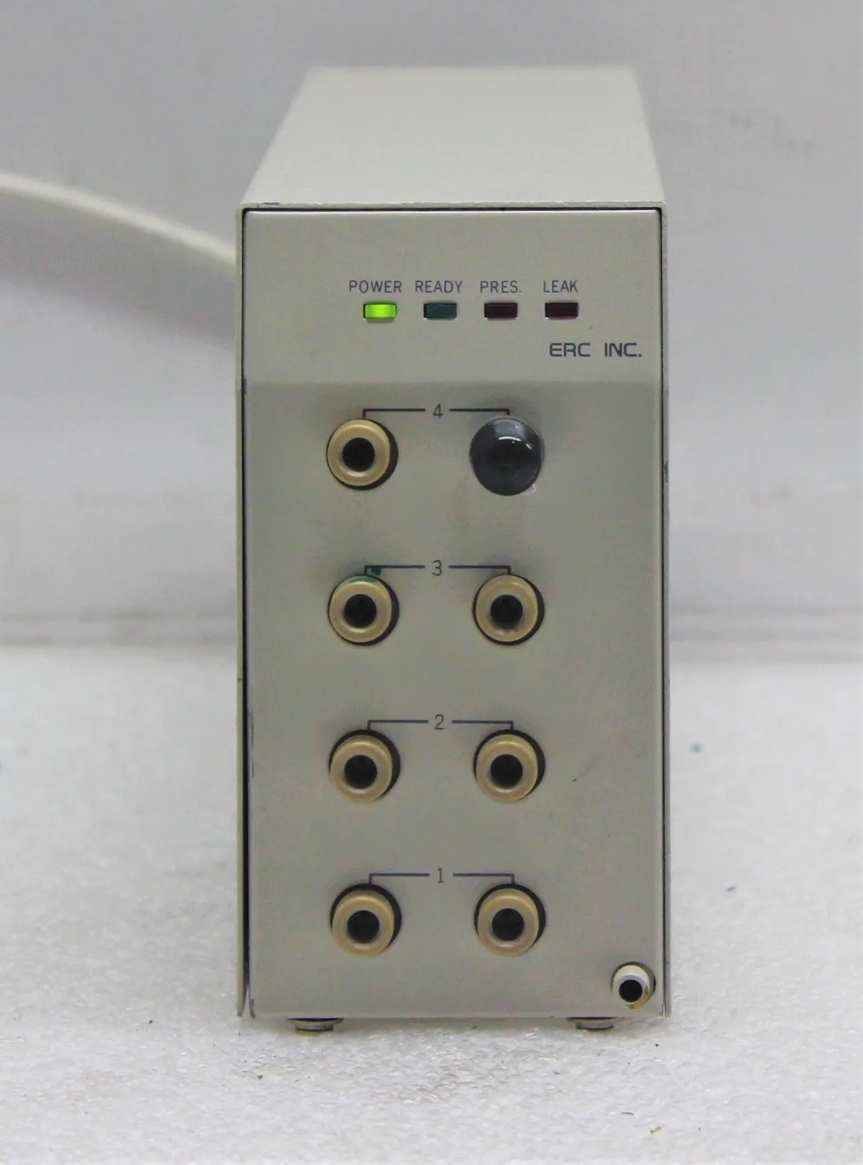 Hitachi L-761 HPLC Pump Liquid Chromatography Dual Plunger Reciprocating Pump