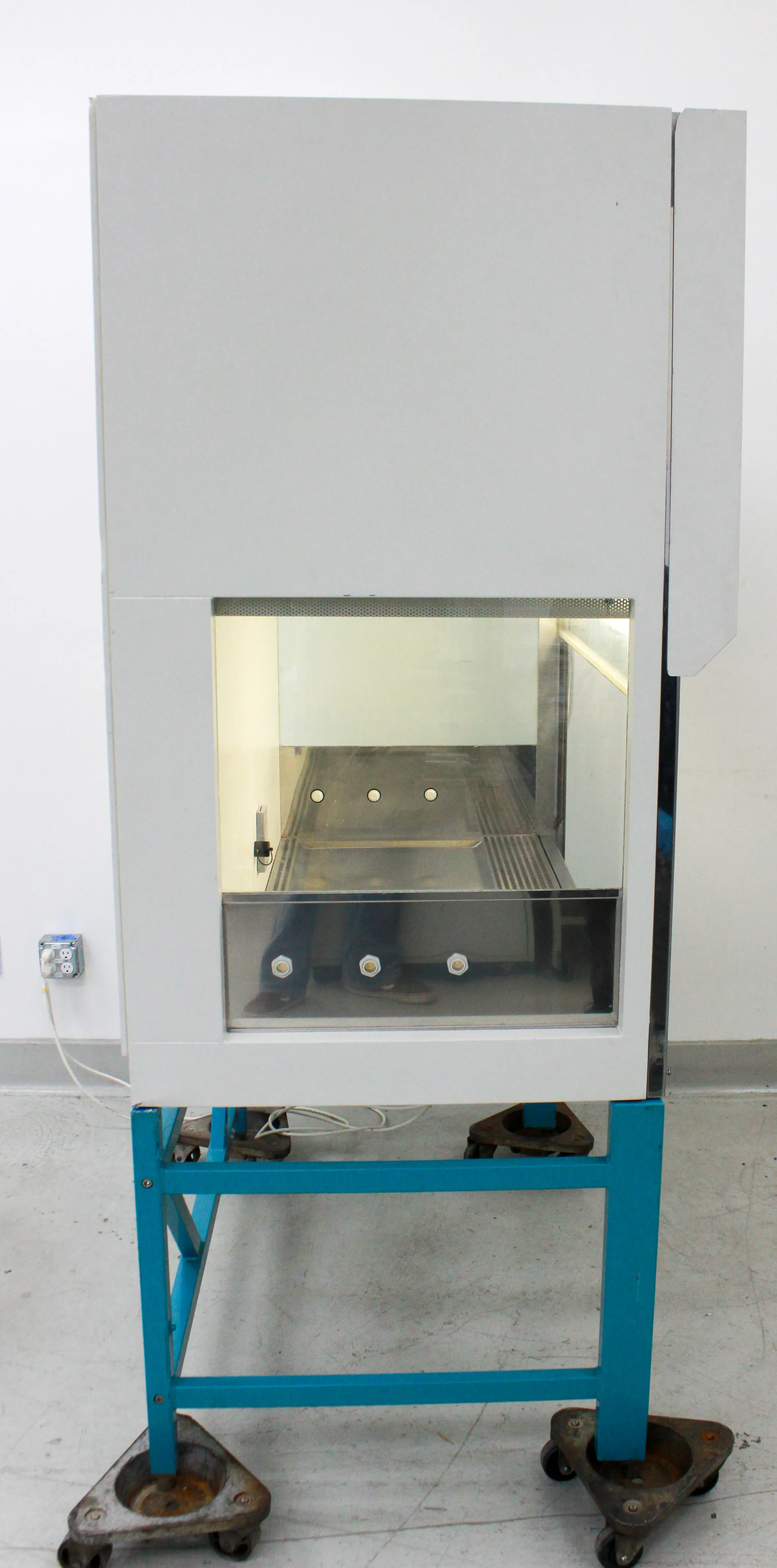 Kendro HeraSafe HS12 Class II (Type A2) Biological Safety Cabinet 4ft with 30-Day Warranty