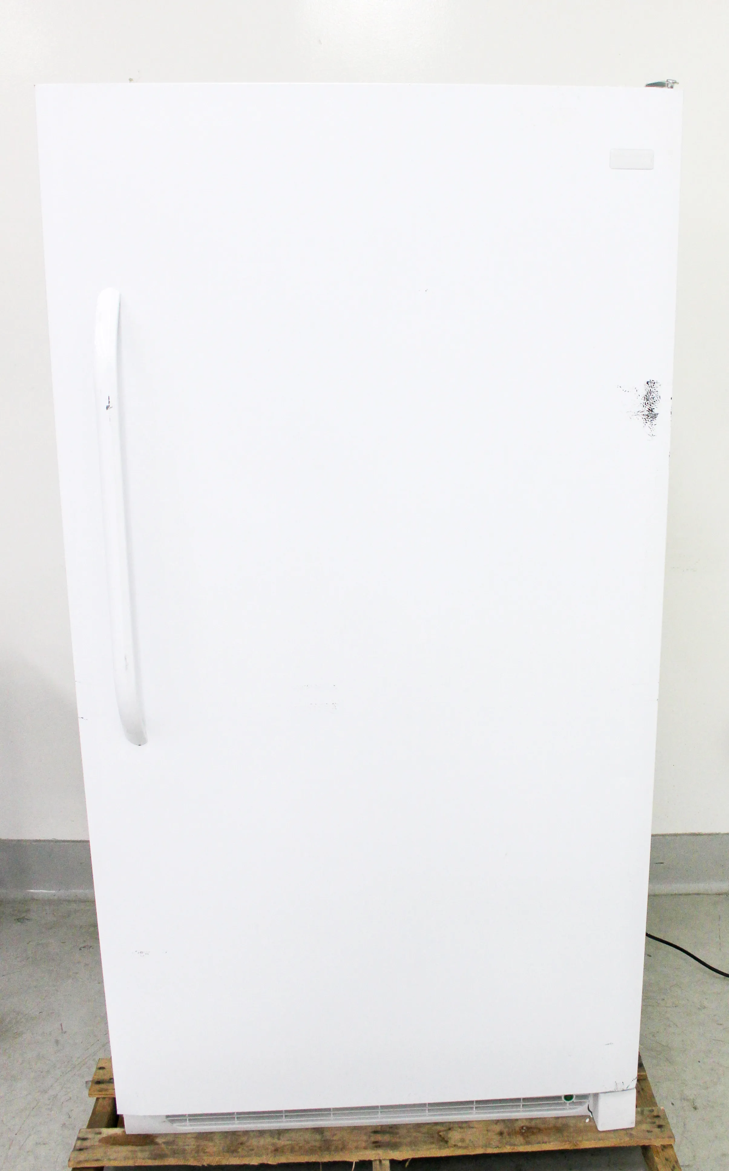 Frigidaire 17.4 Cu. Ft. Upright Freezer Model FFFU17M1QWA
