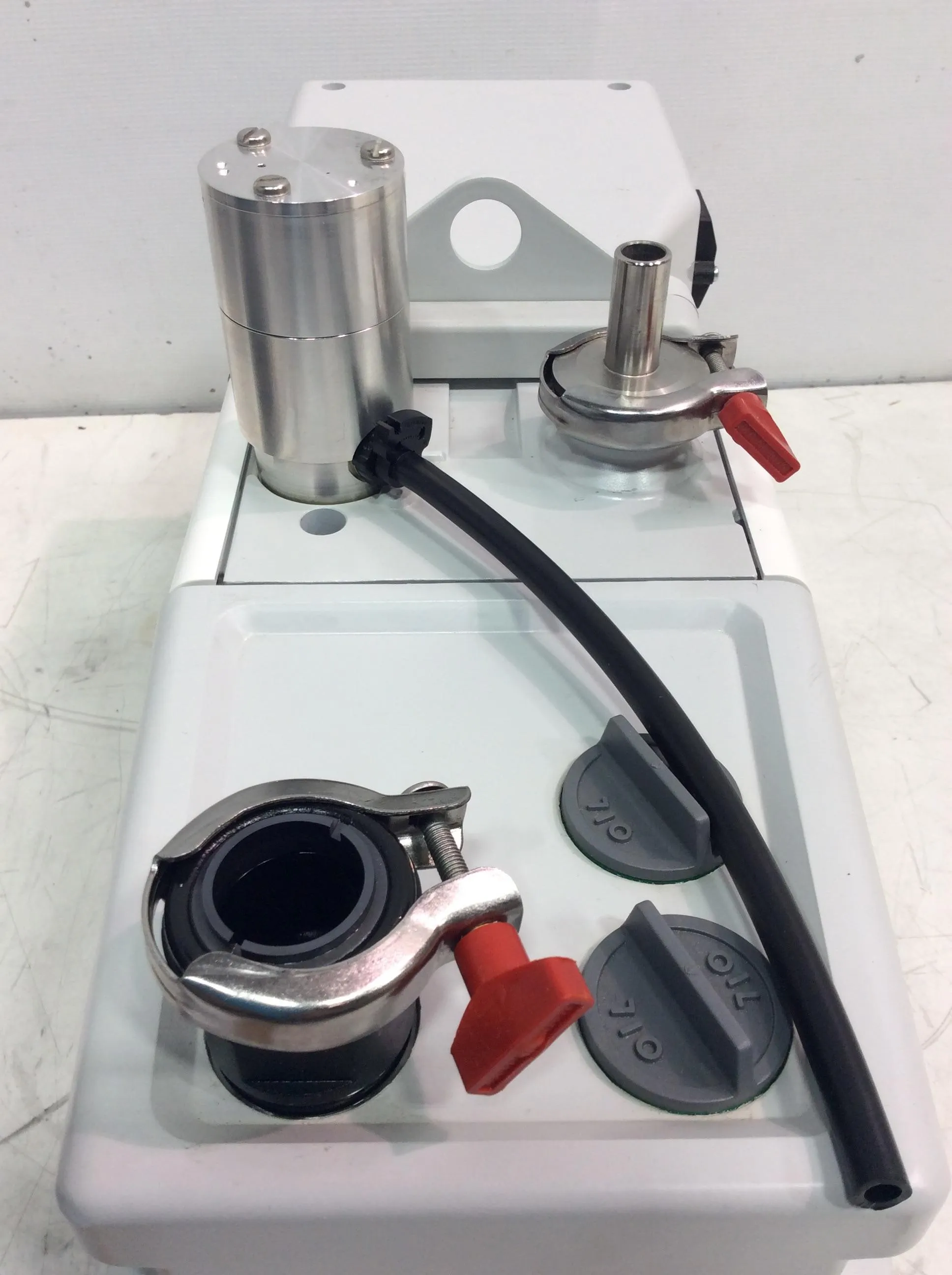 Edwards RV8 115/230V, 1-ph, 50/60Hz Vacuum Pump