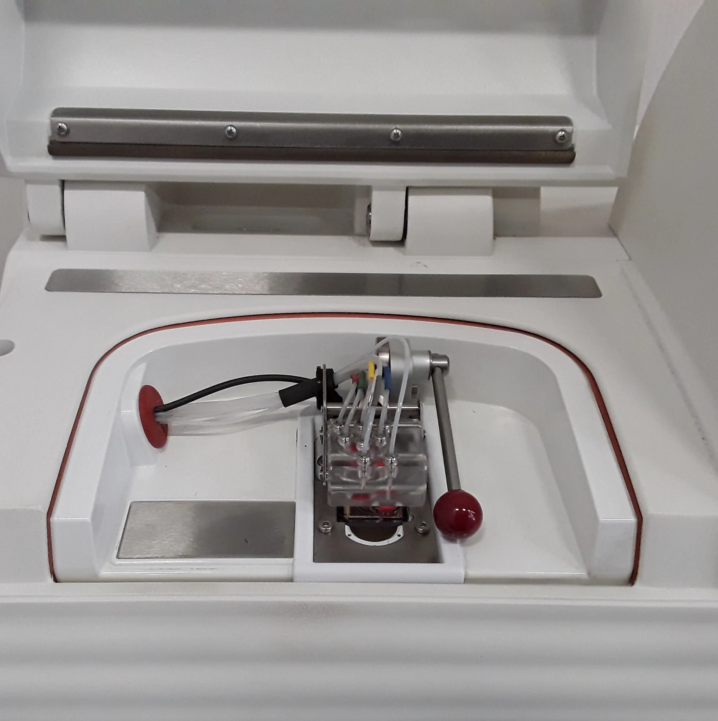 Ion Torrent Personal Genome Machine Model 7467 DNA Sequencer