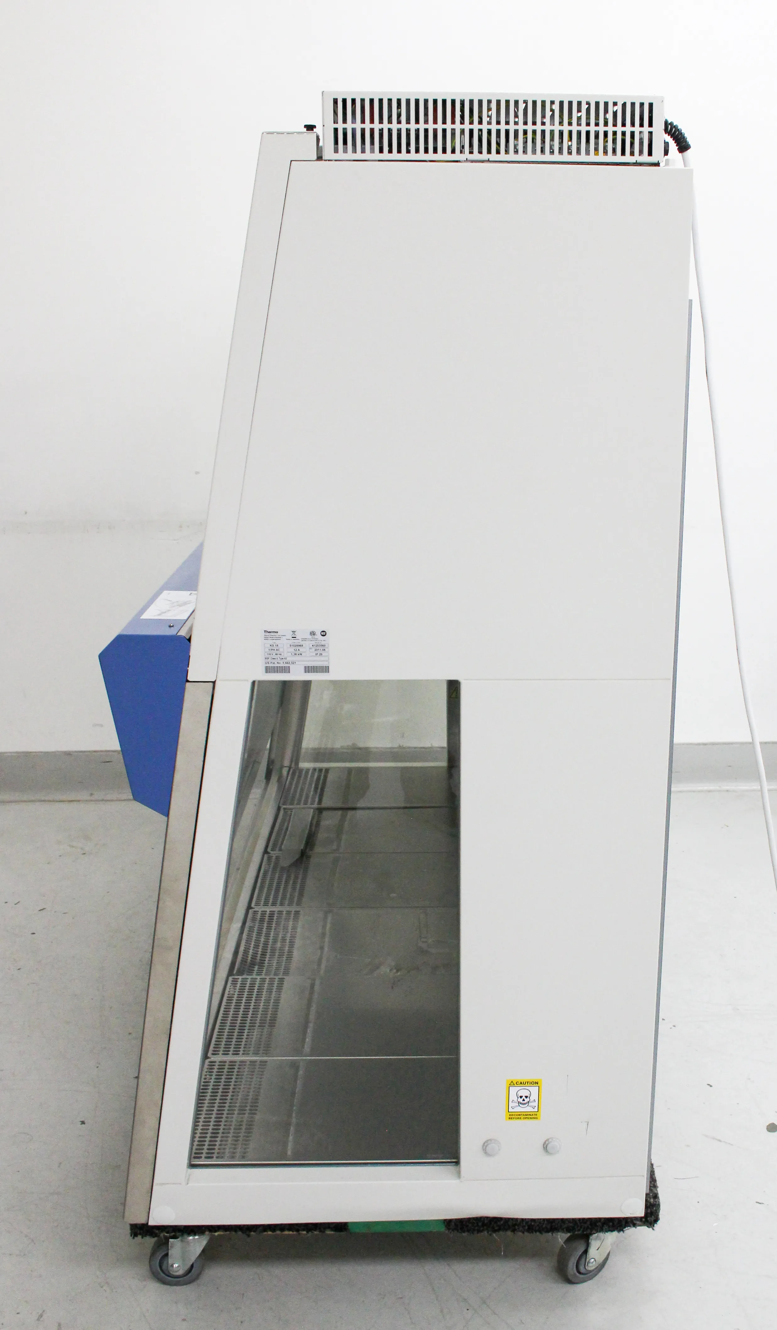 Thermo Scientific HERAsafe KS 18 Class II, Type A2 Biosafety Cabinet