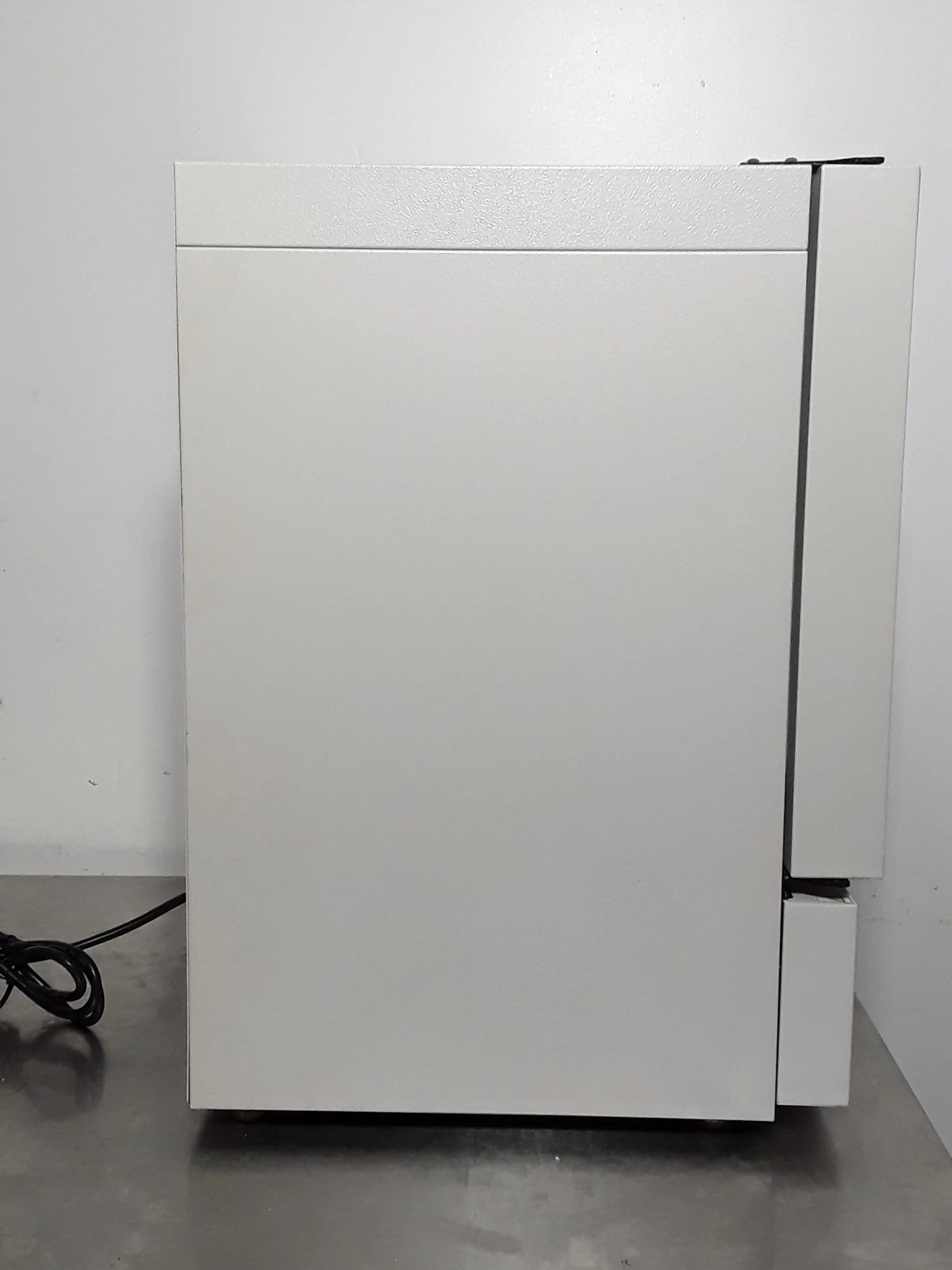 Precision 51221085 Gravity-Convection Incubator 1.4 cu ft 115 VAC