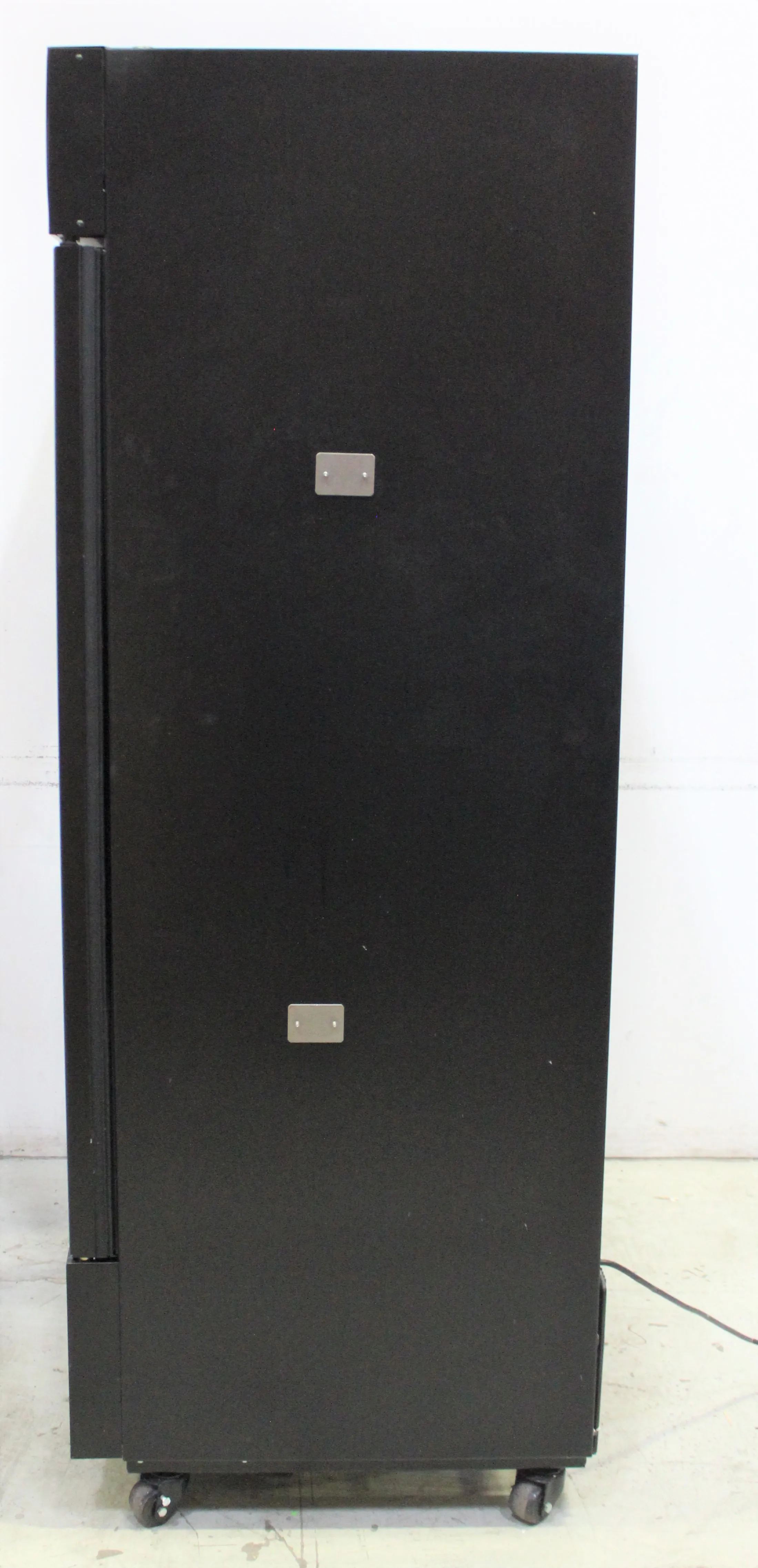 True GDM-43-HC~TSL01 Glass Door Merchandiser Refrigerator
