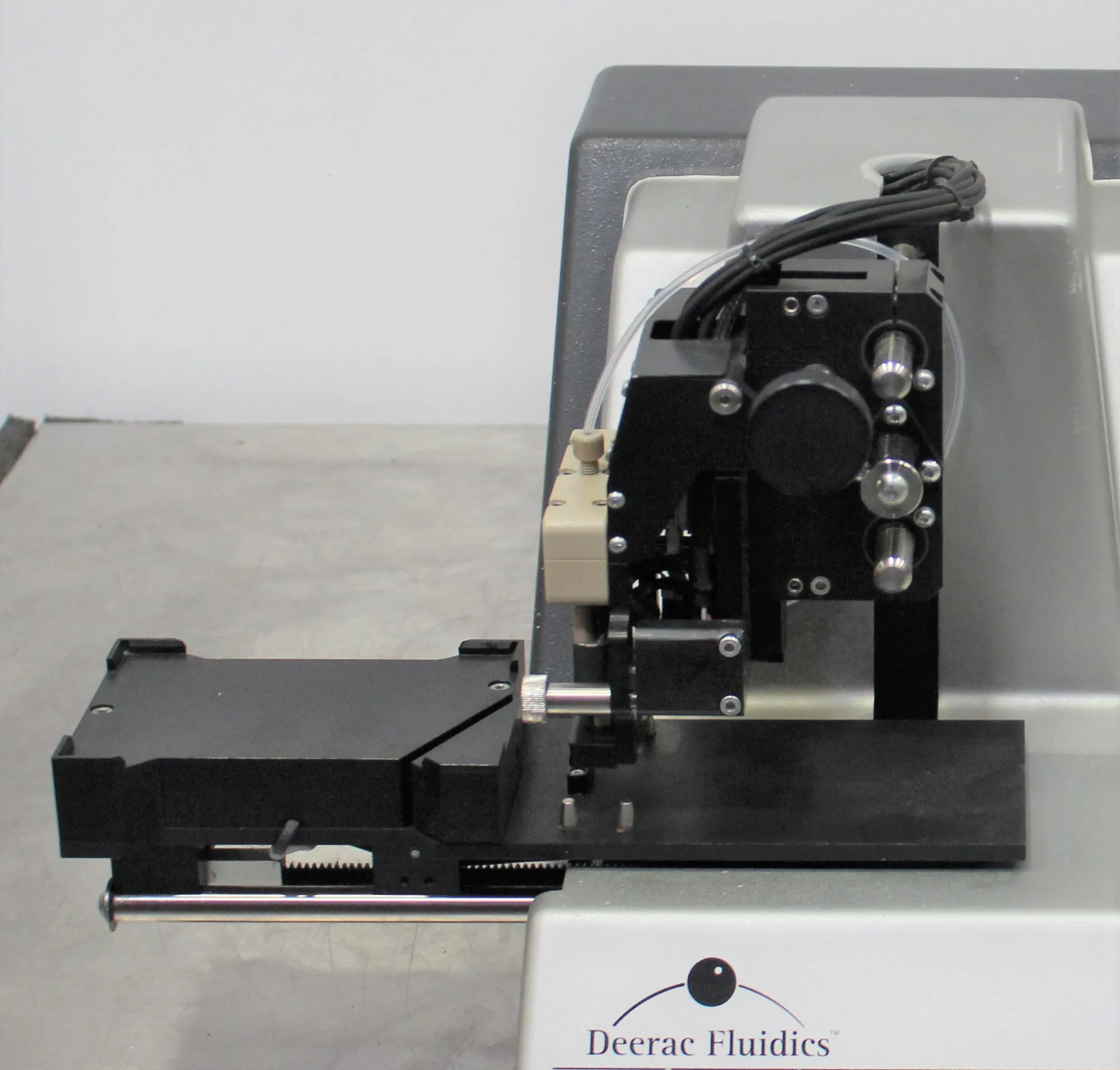Deerac Fluidics Latitude Automated Liquid Handler - Very Good Condition, Used