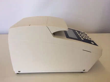 Applied Biosystems 2720 Thermal Cycler