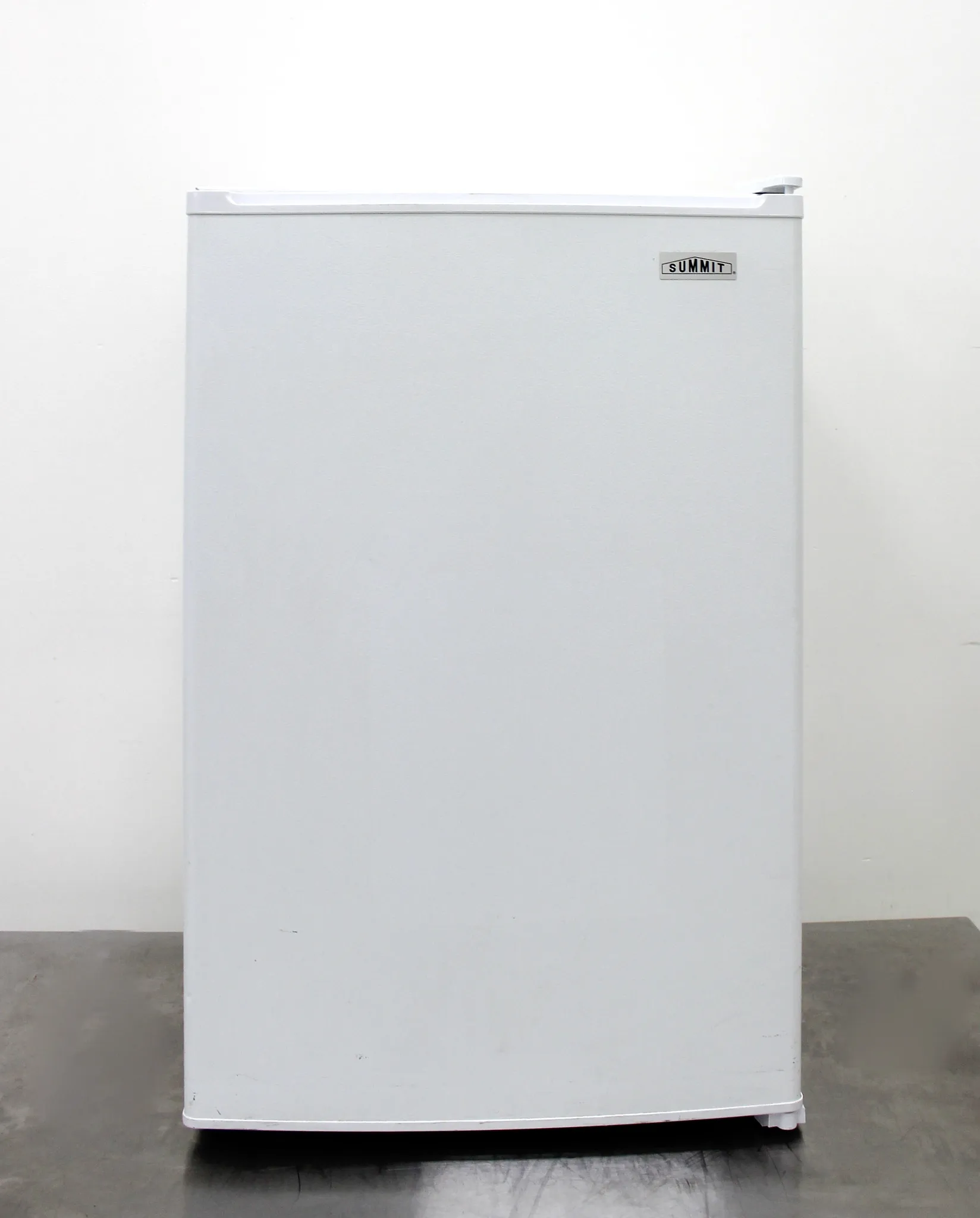 Summit 5 cu. ft. Upright Manual Defrost Freezer in White FS-60M