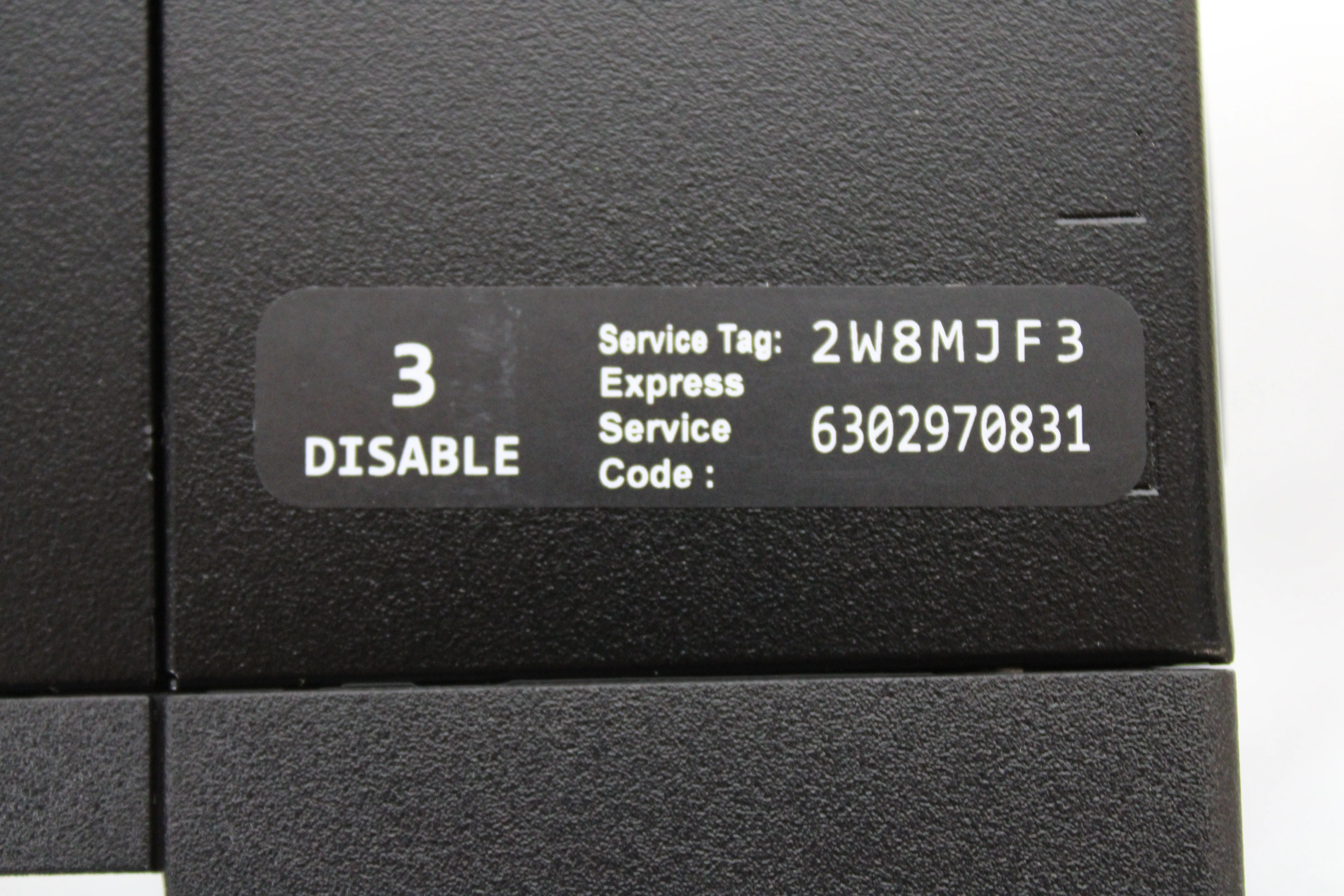 Dell OptiPlex XE3 - SFF Core i5 8500 3 GHz RAM 8 GB HDD 500 GB DVD-Writer UHD Graphics 630 GigE Win 10 Pro 64-bit