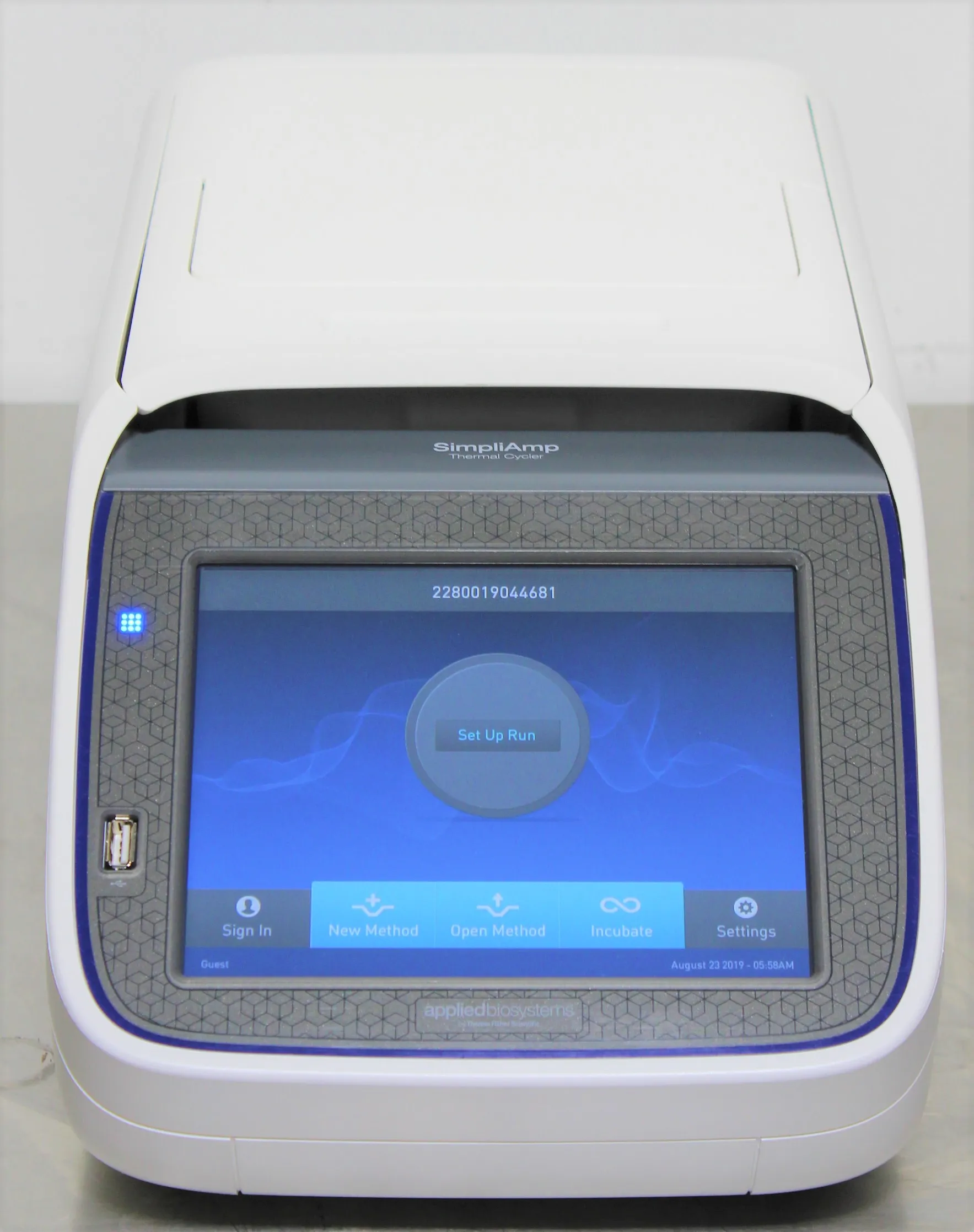 Applied Biosystems PCR Thermal Cycler A24812