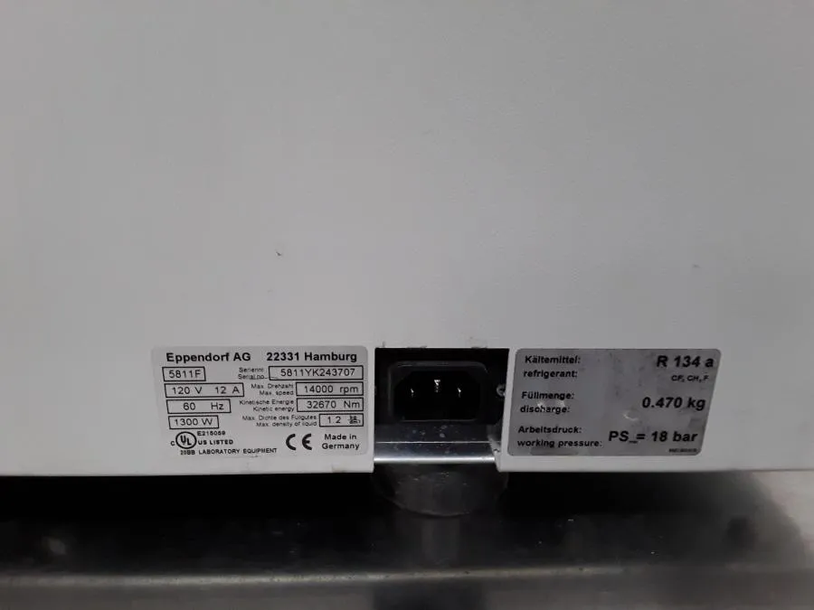 Eppendorf 5810 R Refrigerated Centrifuge - Benchtop Centrifuge
