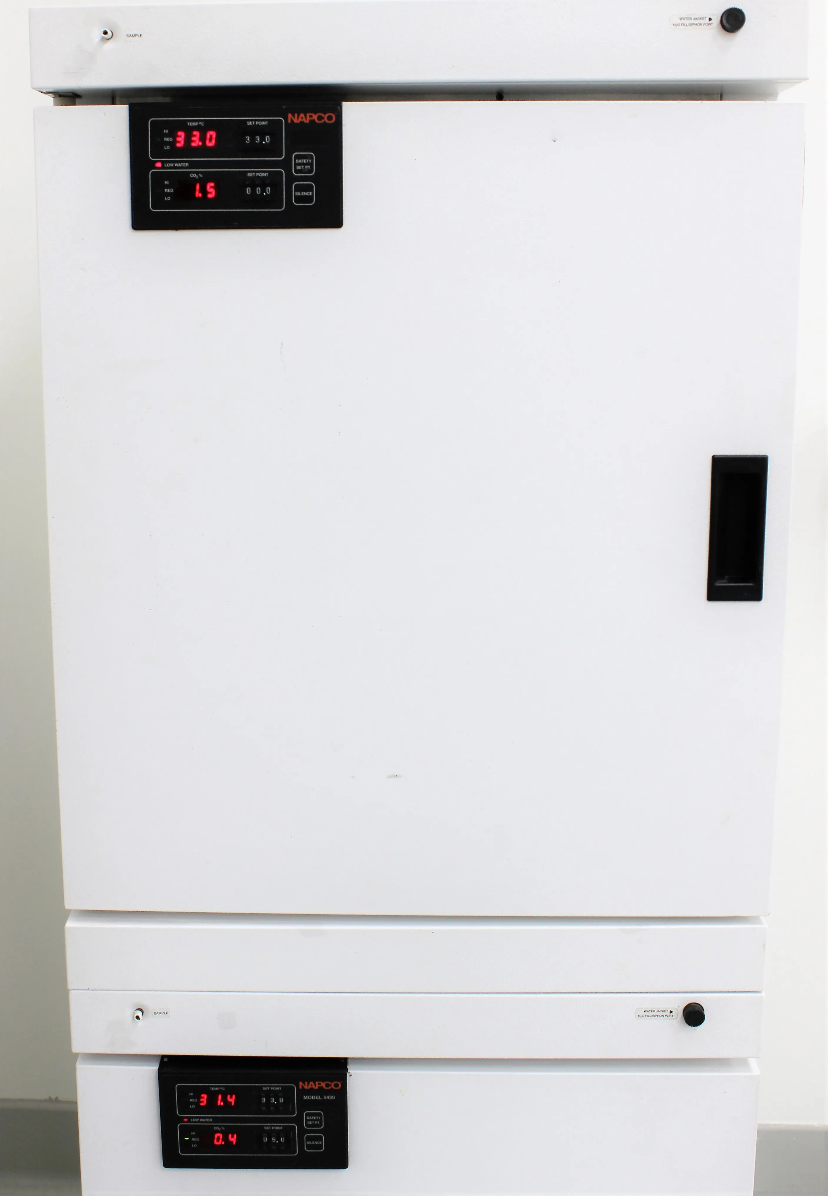 Napco 5430 CO2 Incubator Optimal Cell Growth in Water-Jacketed Unit
