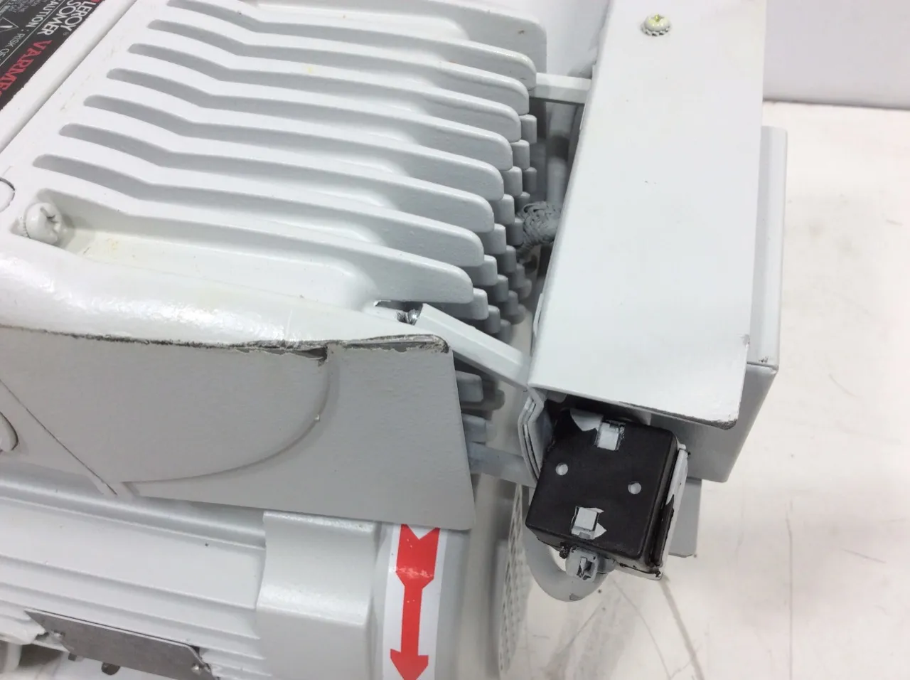 Sogevac SV65 BI FC Single Stage Oil Sealed Rotary Vane Vacuum Pump 1.1 Torr
