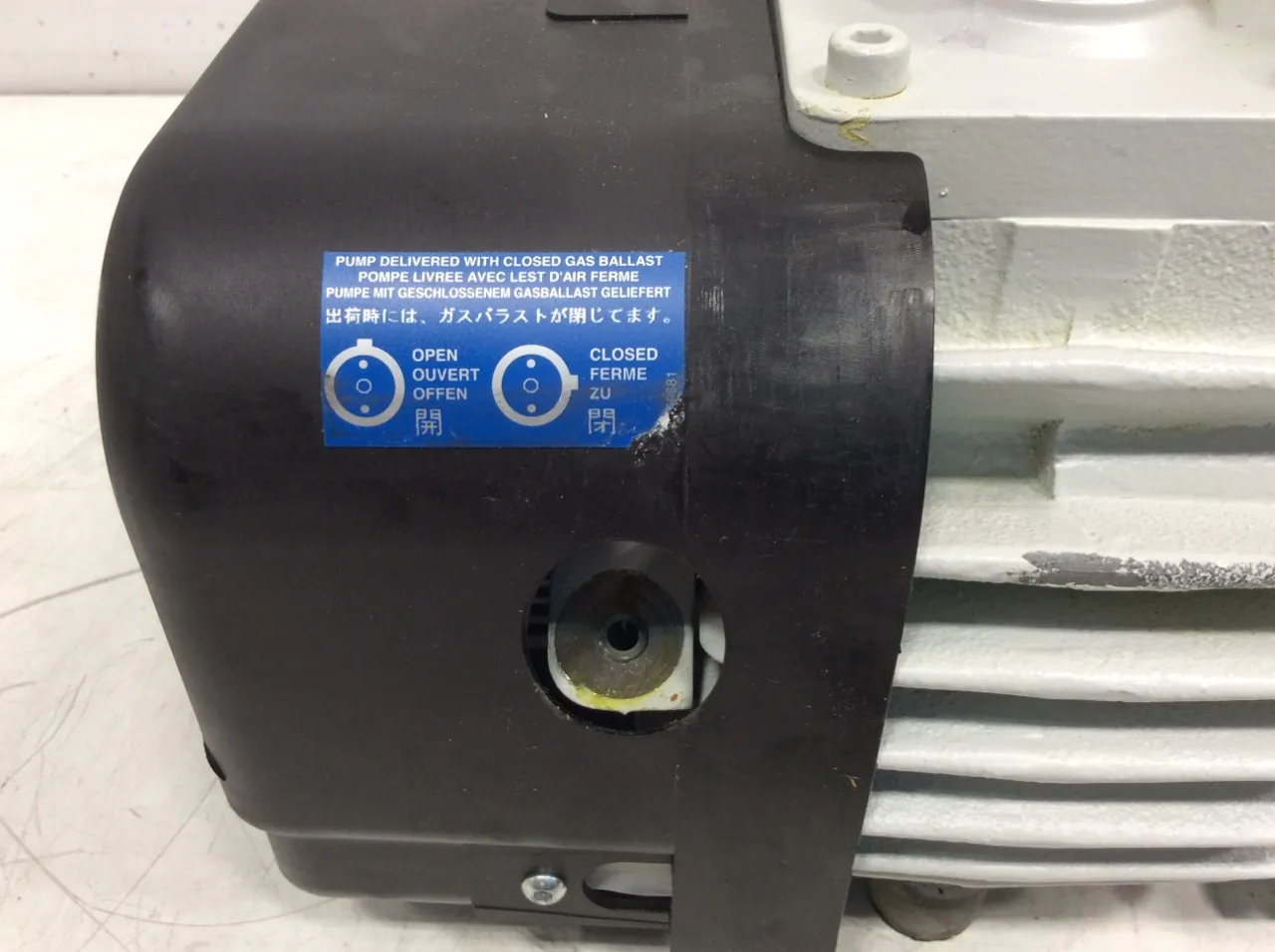 Sogevac SV65 BI FC Single Stage Oil Sealed Rotary Vane Vacuum Pump 1.1 Torr