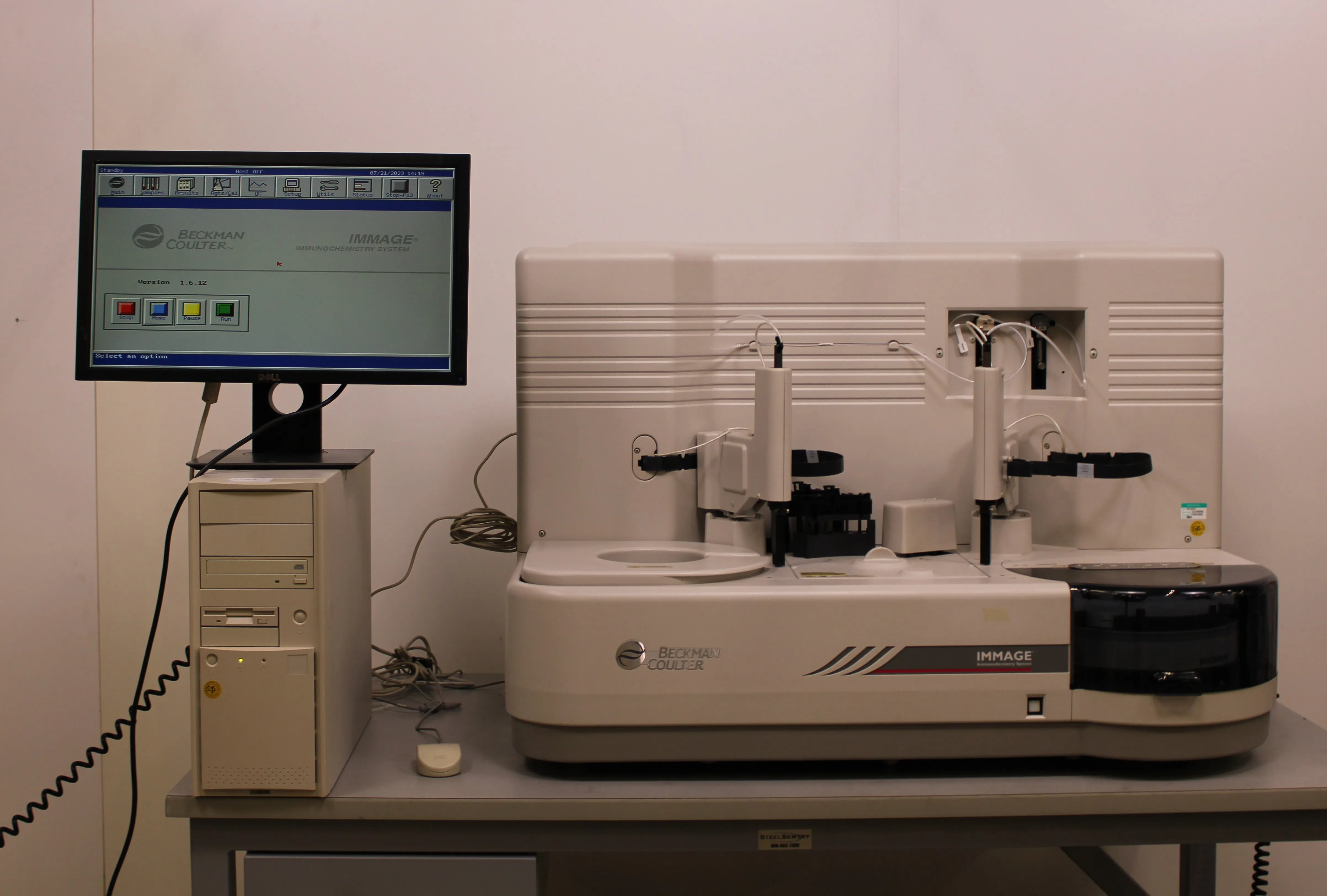 Beckman Coulter Immage 4700 Immunochemistry Analyzer System with Computer - Used Lab Equipment