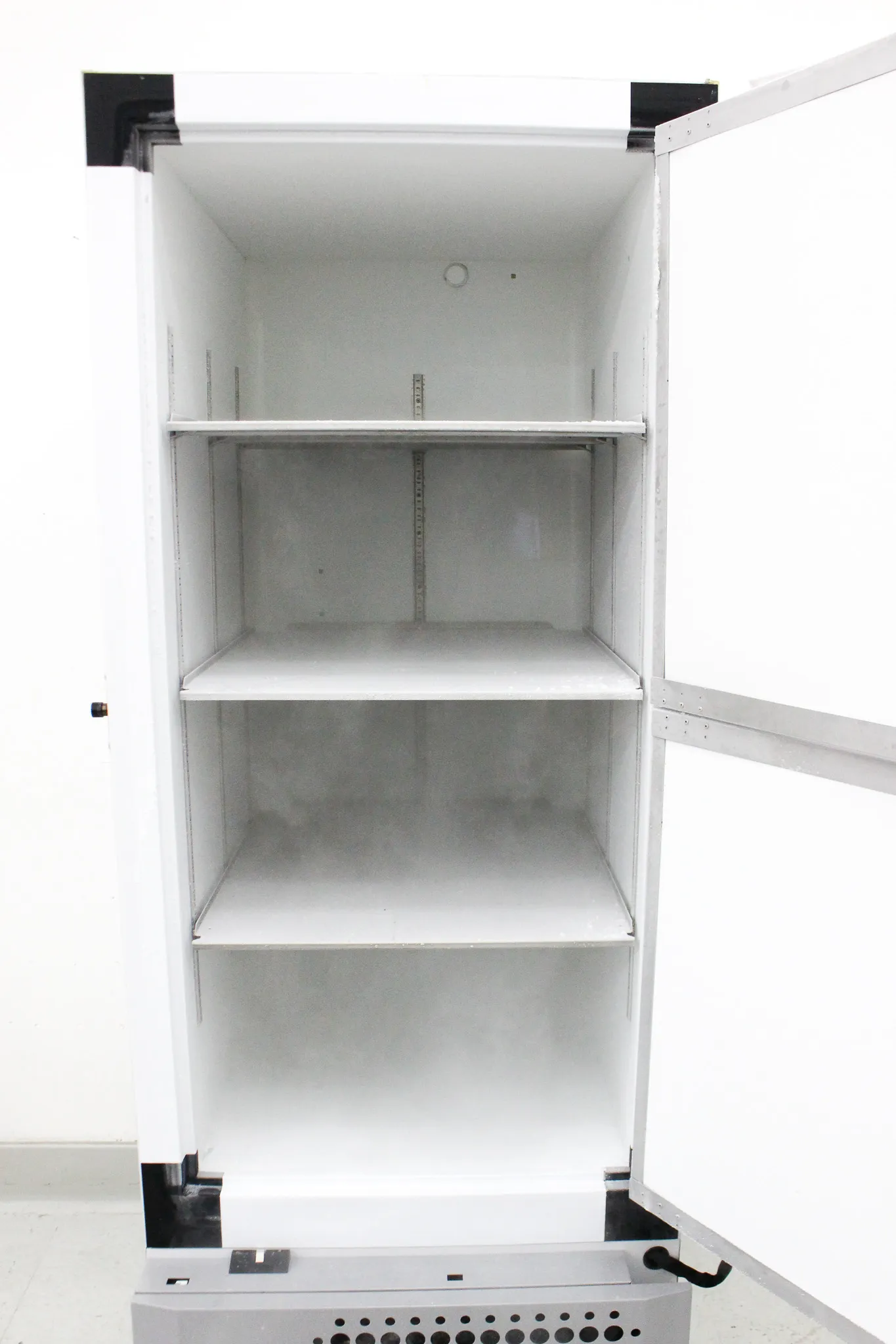 Thermo Scientific TSX40086A Ultra-Low Temperature Freezer