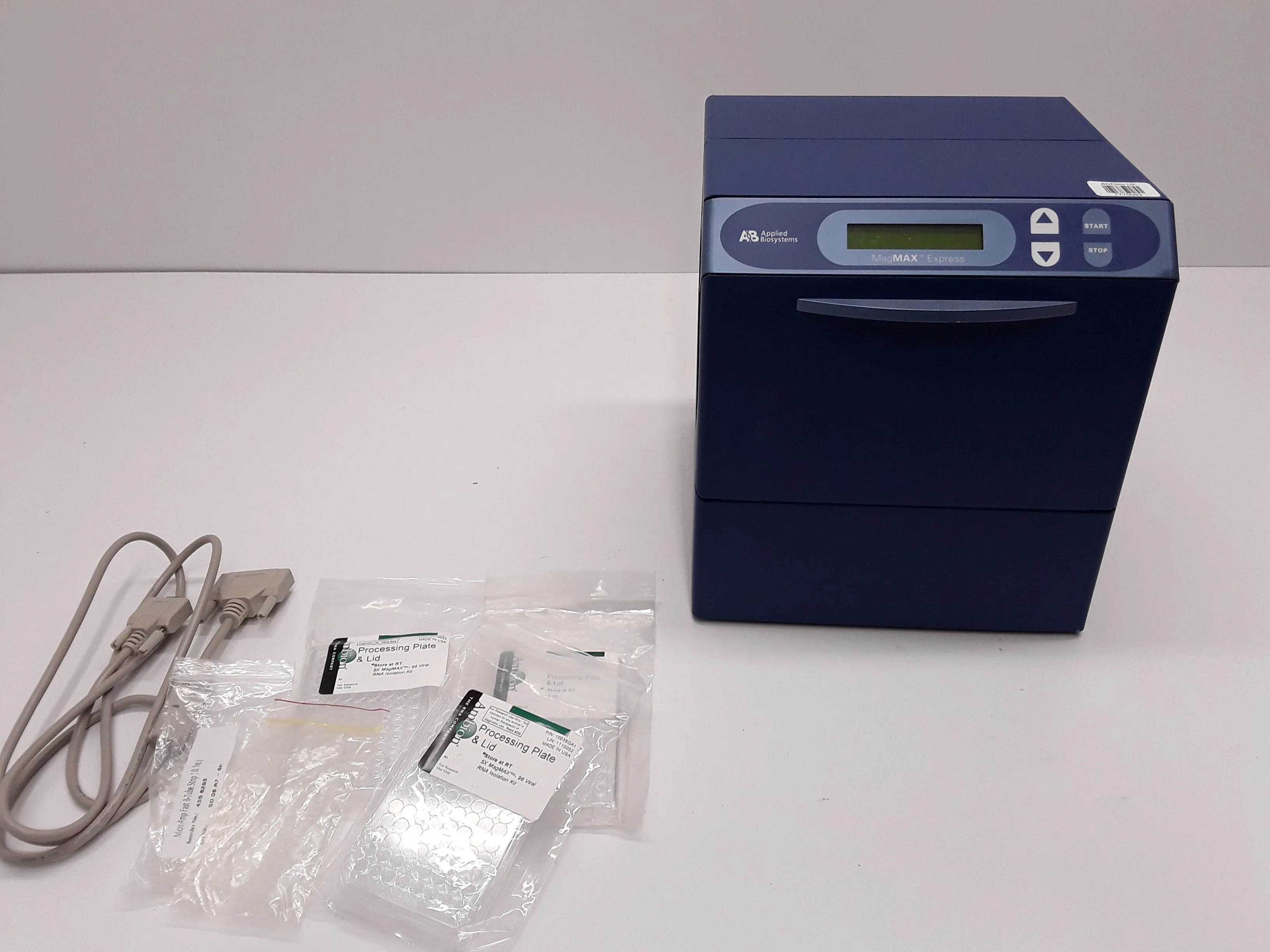 Applied Biosystems MagMAX Express Magnetic Particle Processor