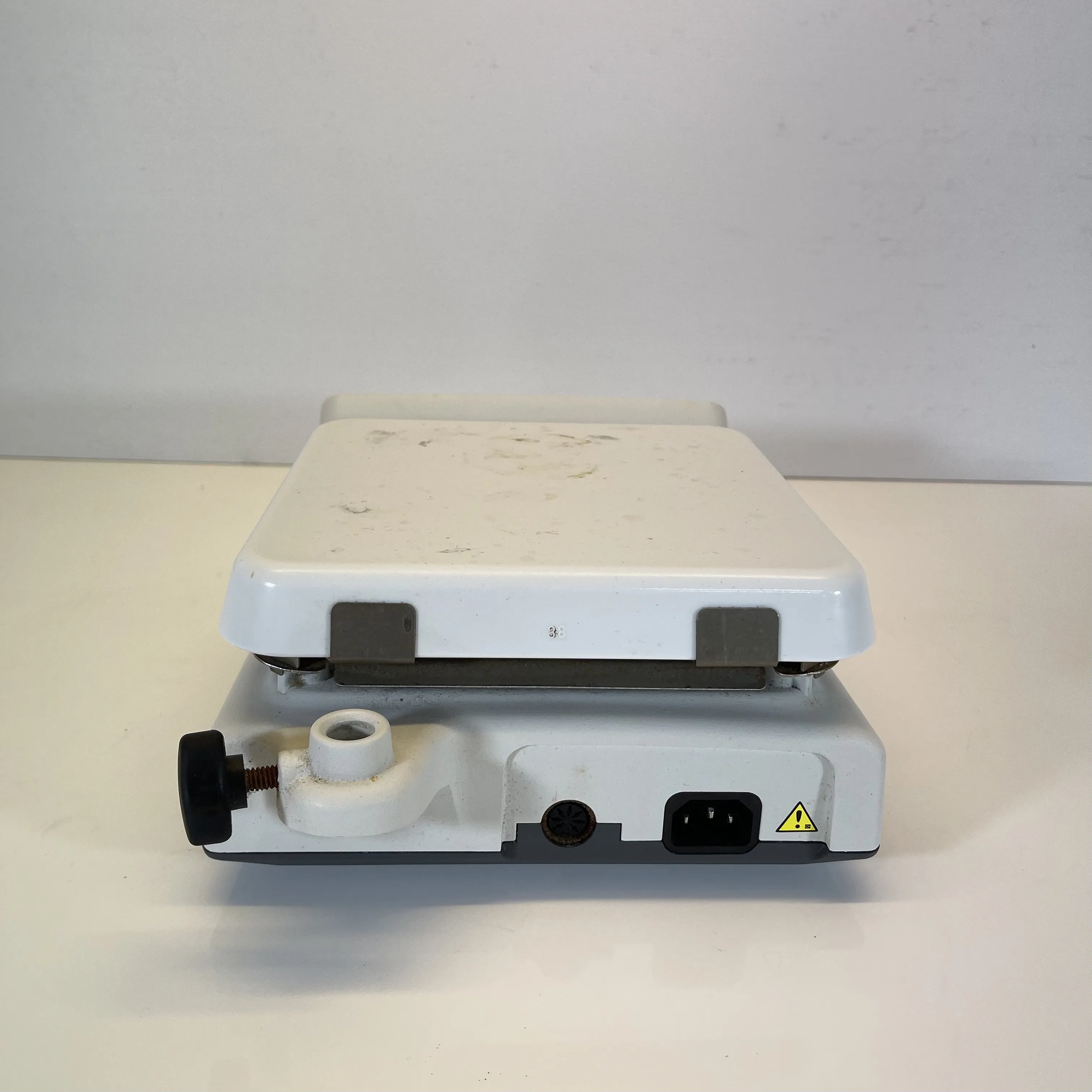 Thermo Scientific SP88857107 Hot Plate Stirrer with Precise Stirring Control