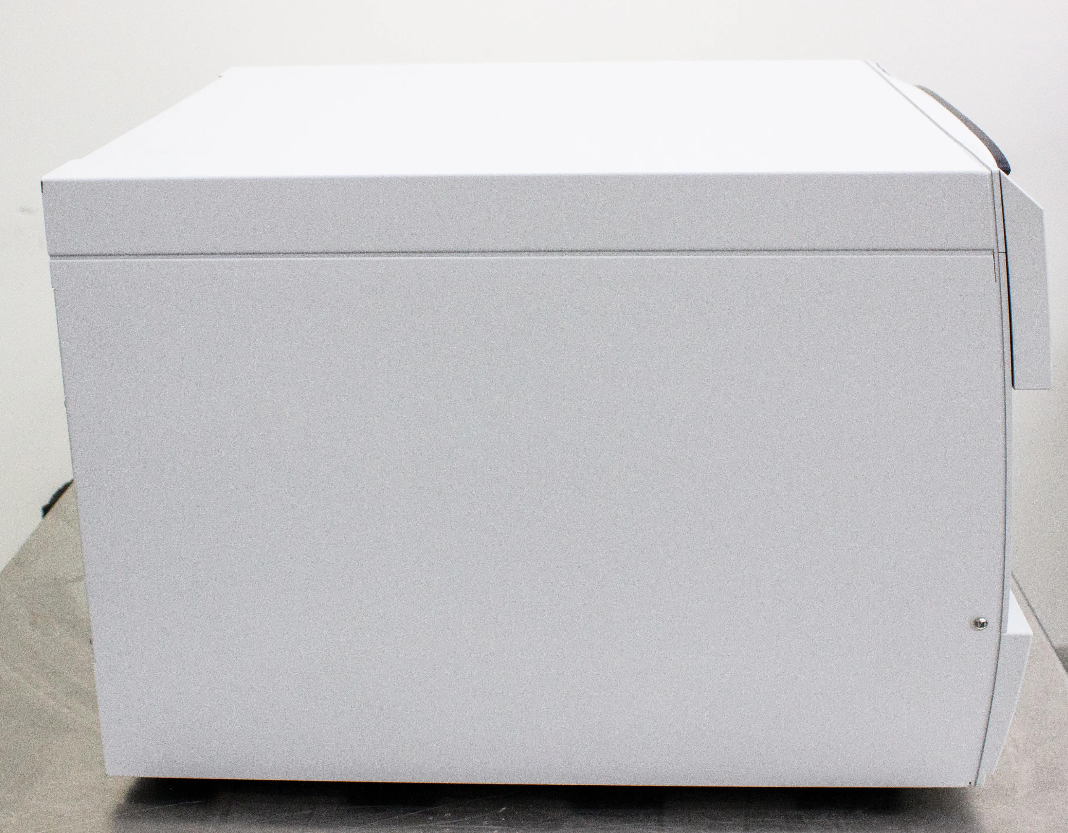 Thermo Dionex AS-AP Autosampler P/N 074925 HPLC / FPLC / GC / CE Auto Sampler Unit