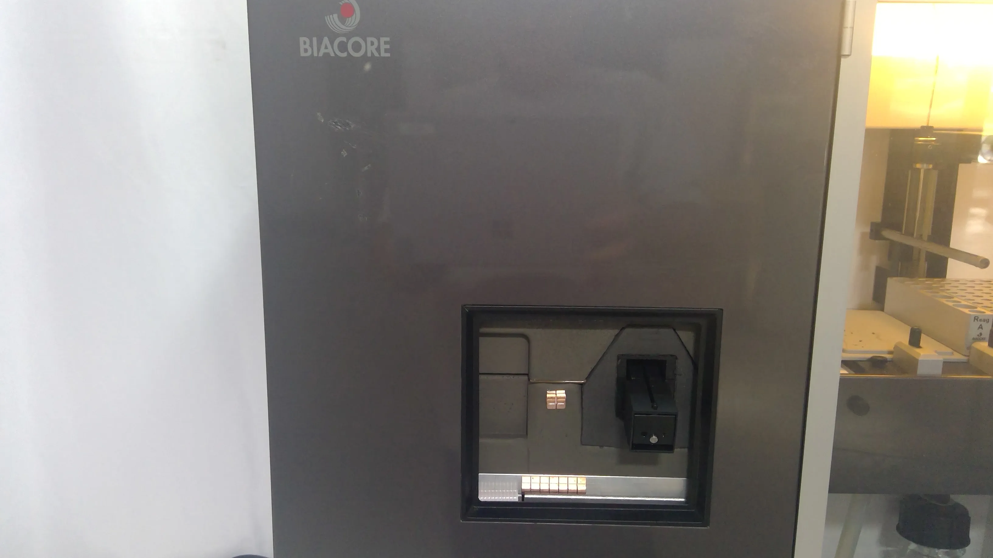 Biacore 3000 DNA Sequencer P (Poor) Used - Sold AS-IS missing components