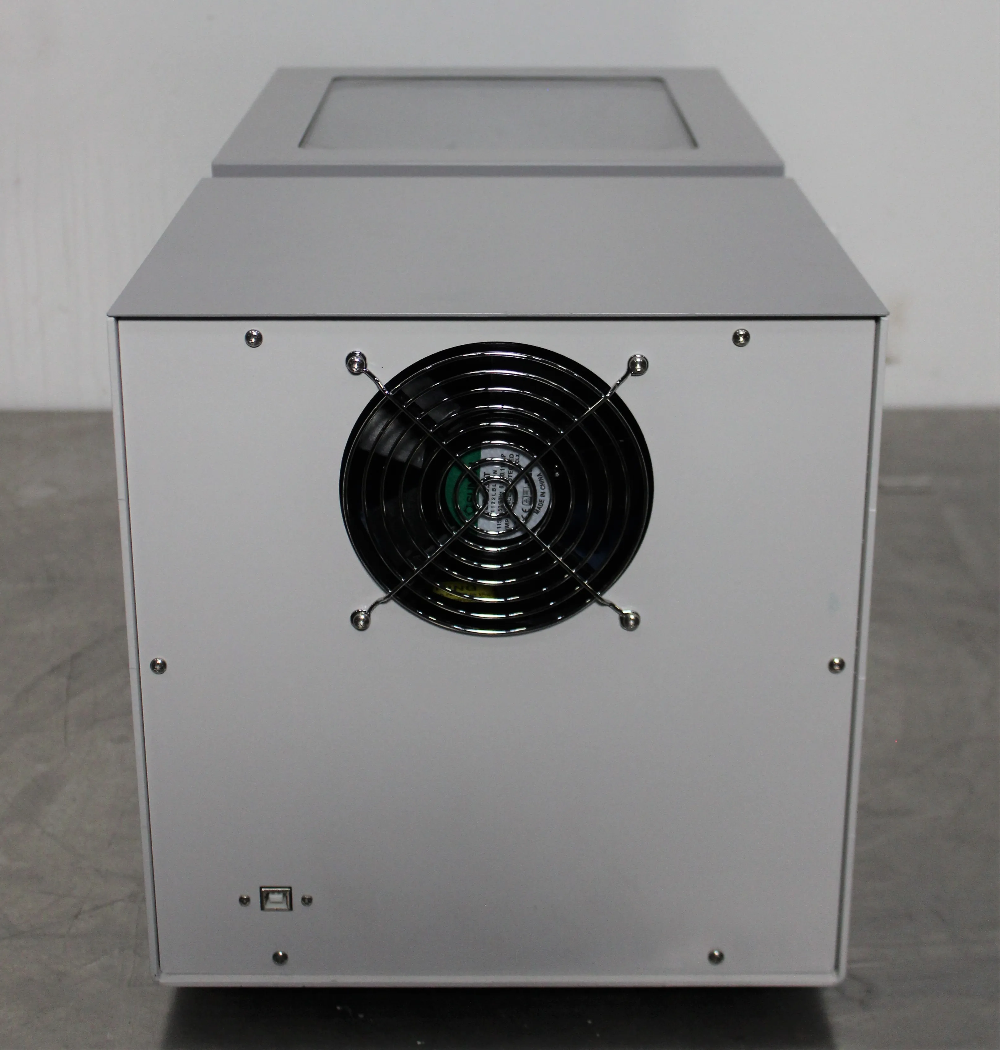 Thermo Scientific SpeedVac DNA 130 Vacuum Concentrator System with 36 x 1.5-2.0 ml Rotor