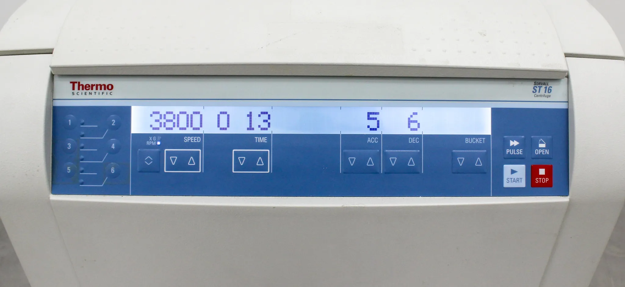 Thermo Scientific Benchtop Centrifuge Sorvall ST 16 w/ Rotor M20 /75003624