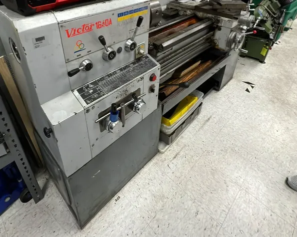 Victor Lathe 1640A by Victor