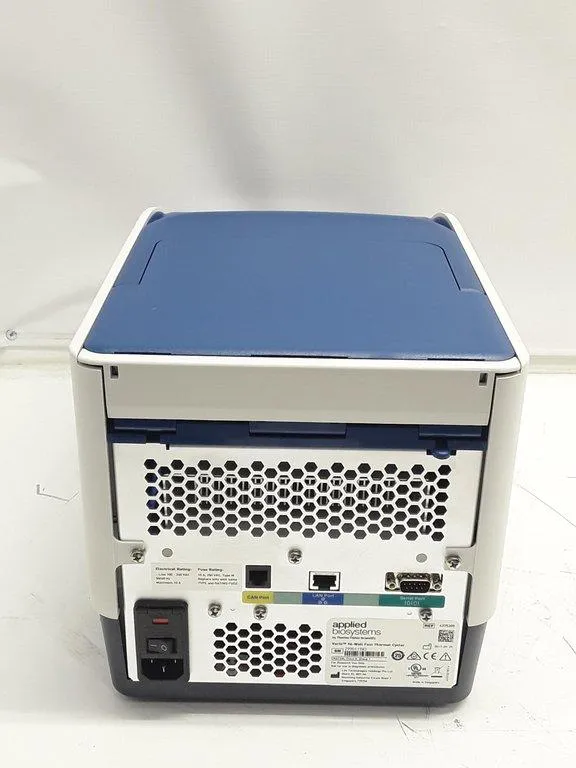Applied Biosystems Veriti 96-Well Fast Thermal Cycler