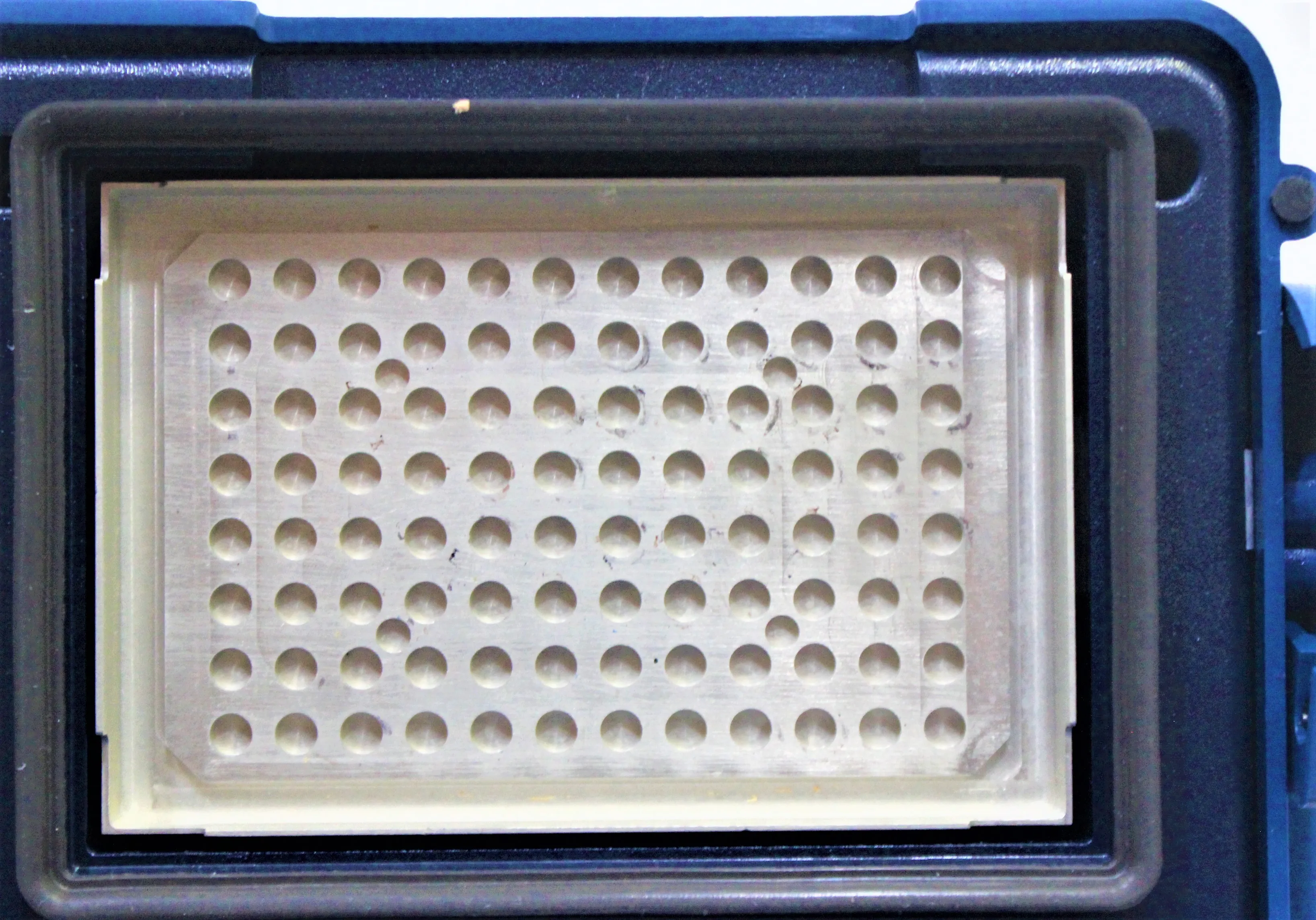 Applied Biosystems Veriti 96-Well Thermal Cycler