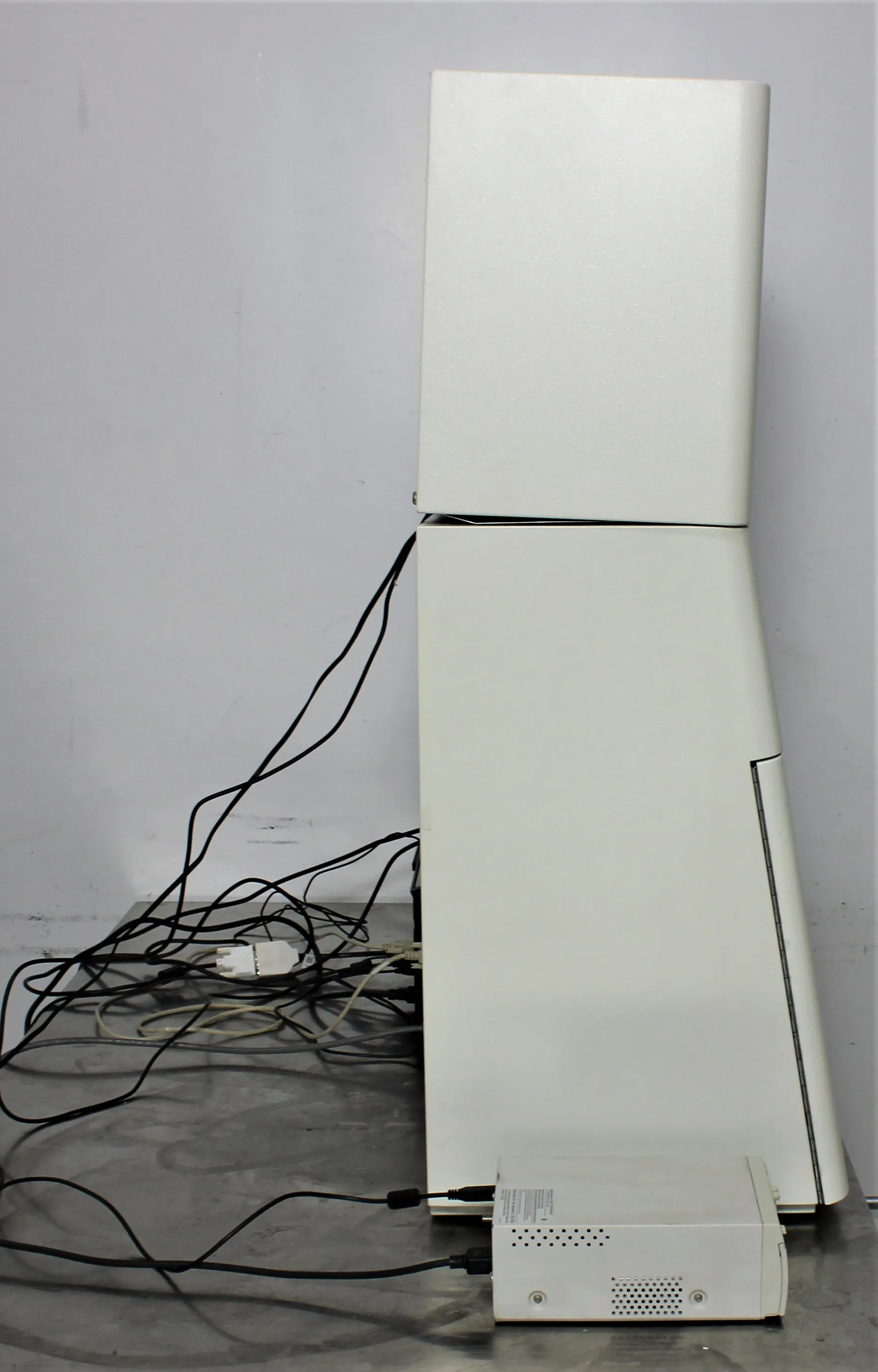 Alpha Innotech 5500 Imaging System with Computer and Software - Used Lab Equipment