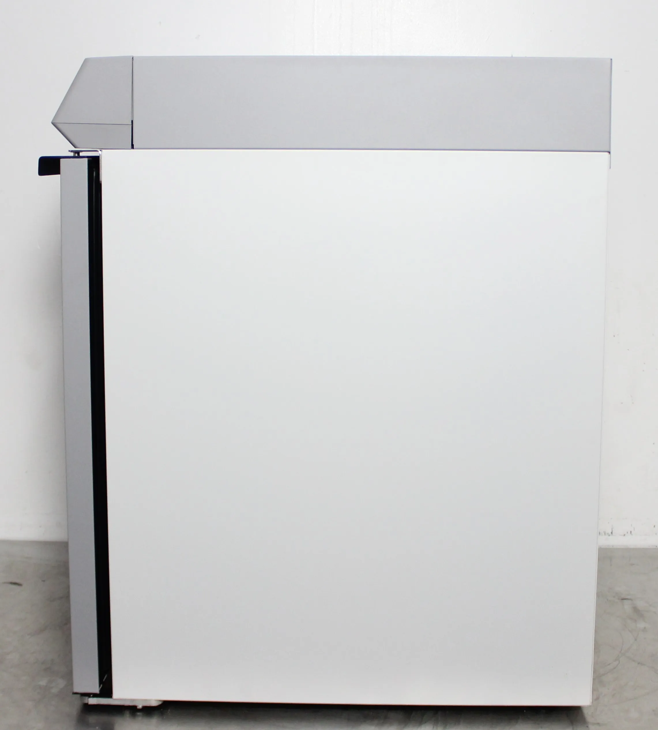 Thermo Scientific TSX Series Undercounter Lab Refrigerator