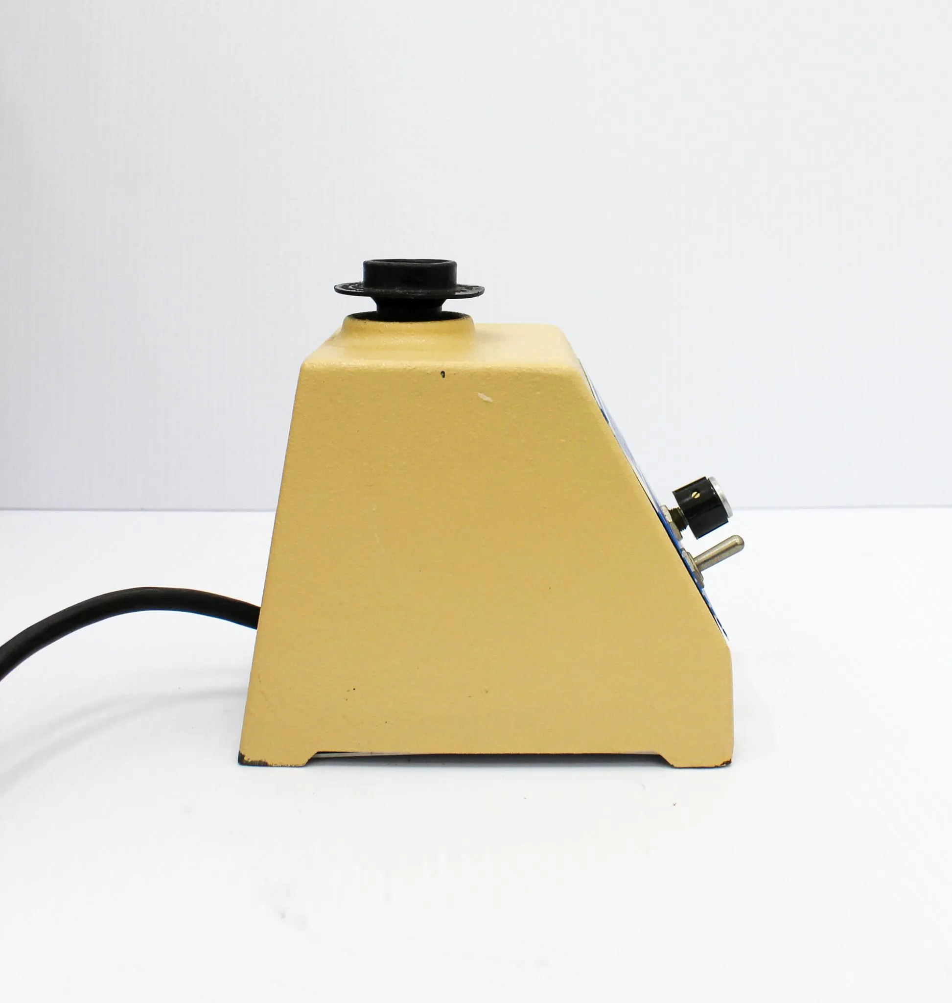 Scientific Instruments G-560 Vortexer Mix, Variable Speed 600-3200 RPM