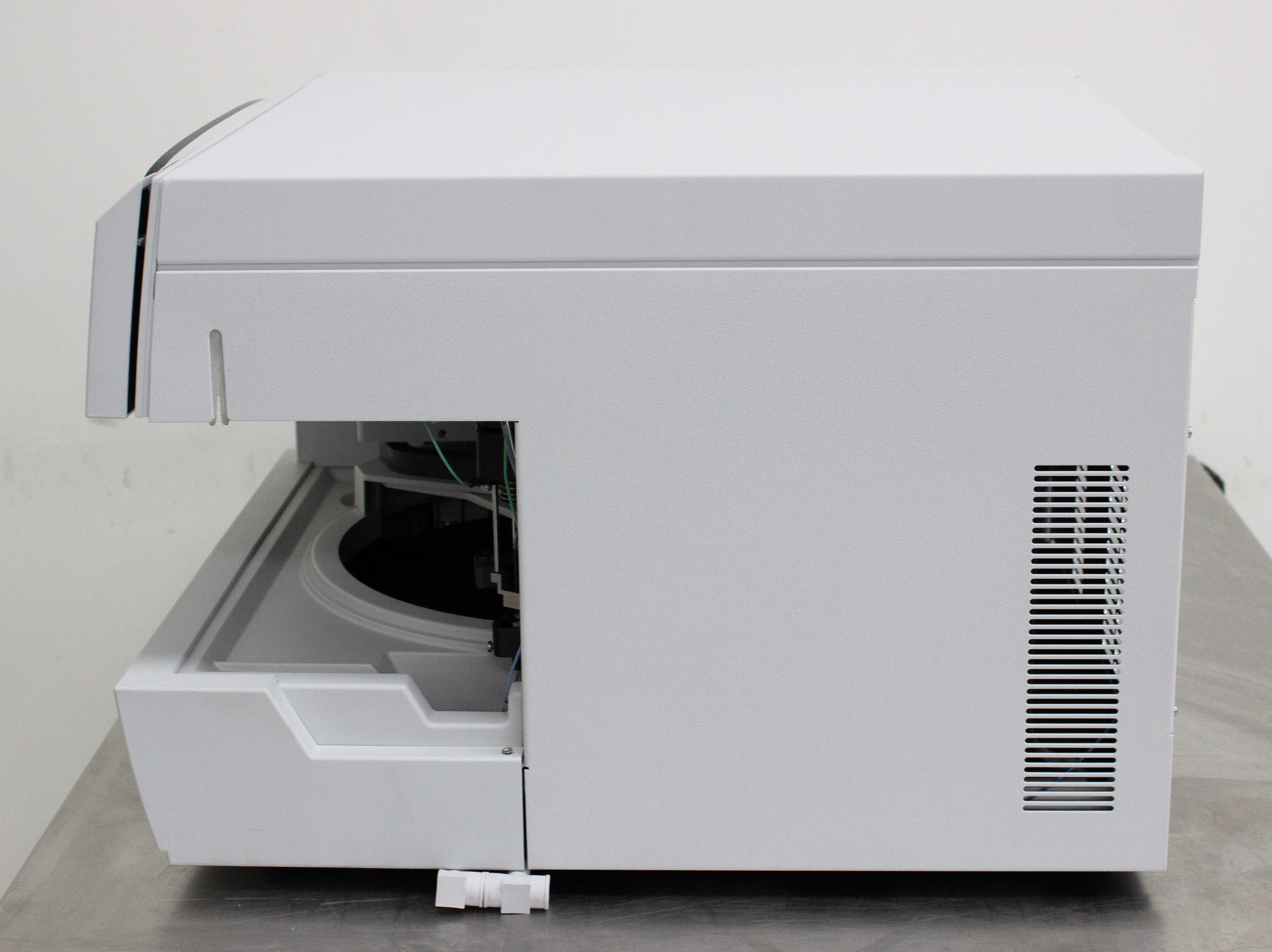 Thermo Dionex AS-AP Autosampler P/N 074925 HPLC / FPLC / GC / CE Auto Sampler Unit