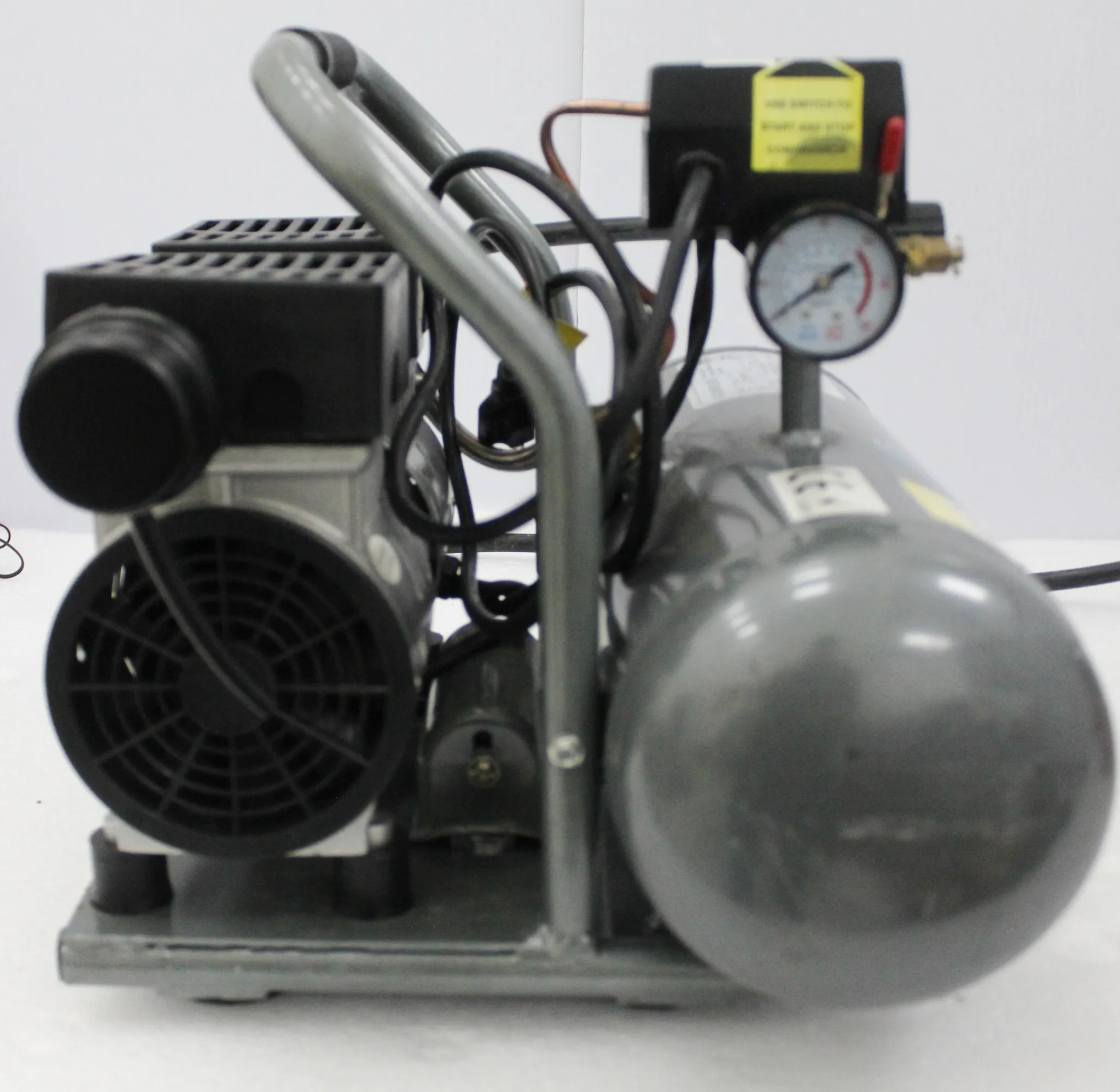 California Air Tools Oil-Free Air Compressor 1610A