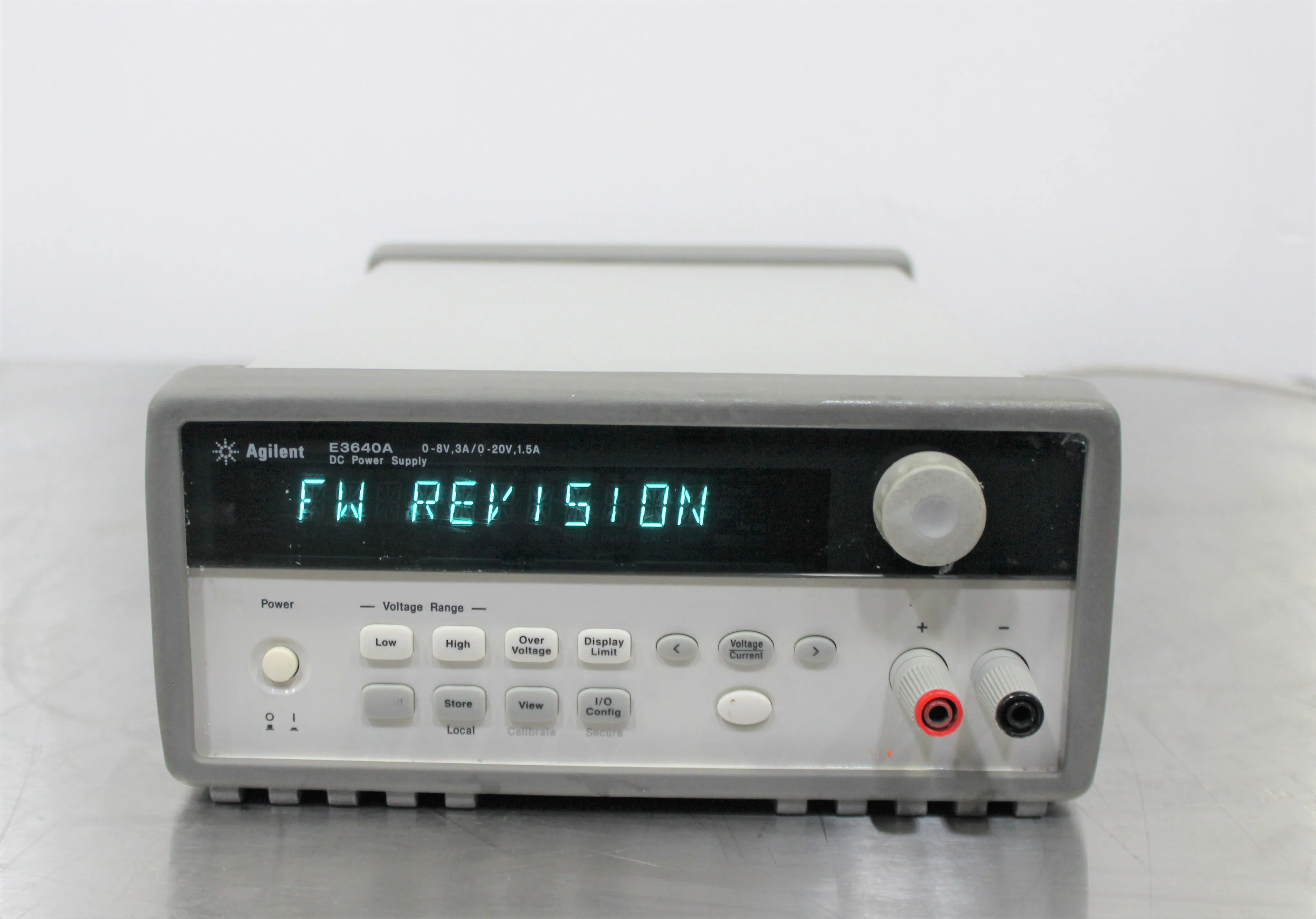Agilent E3640A Series Bench Power Supply with Dual Range Flexibility