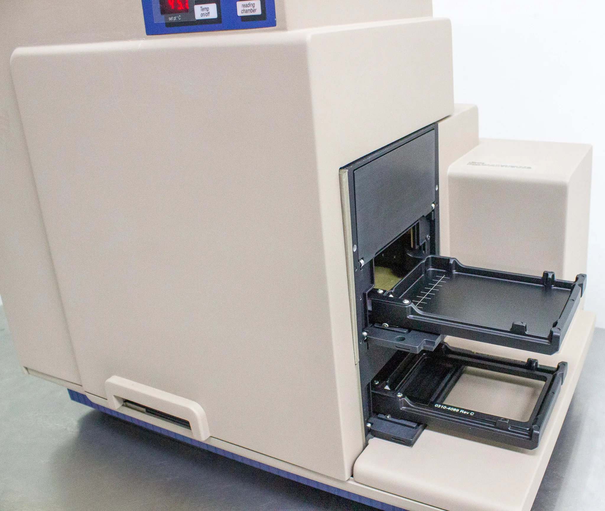 Molecular Devices FlexStation 3 Multi-Mode Microplate Reader