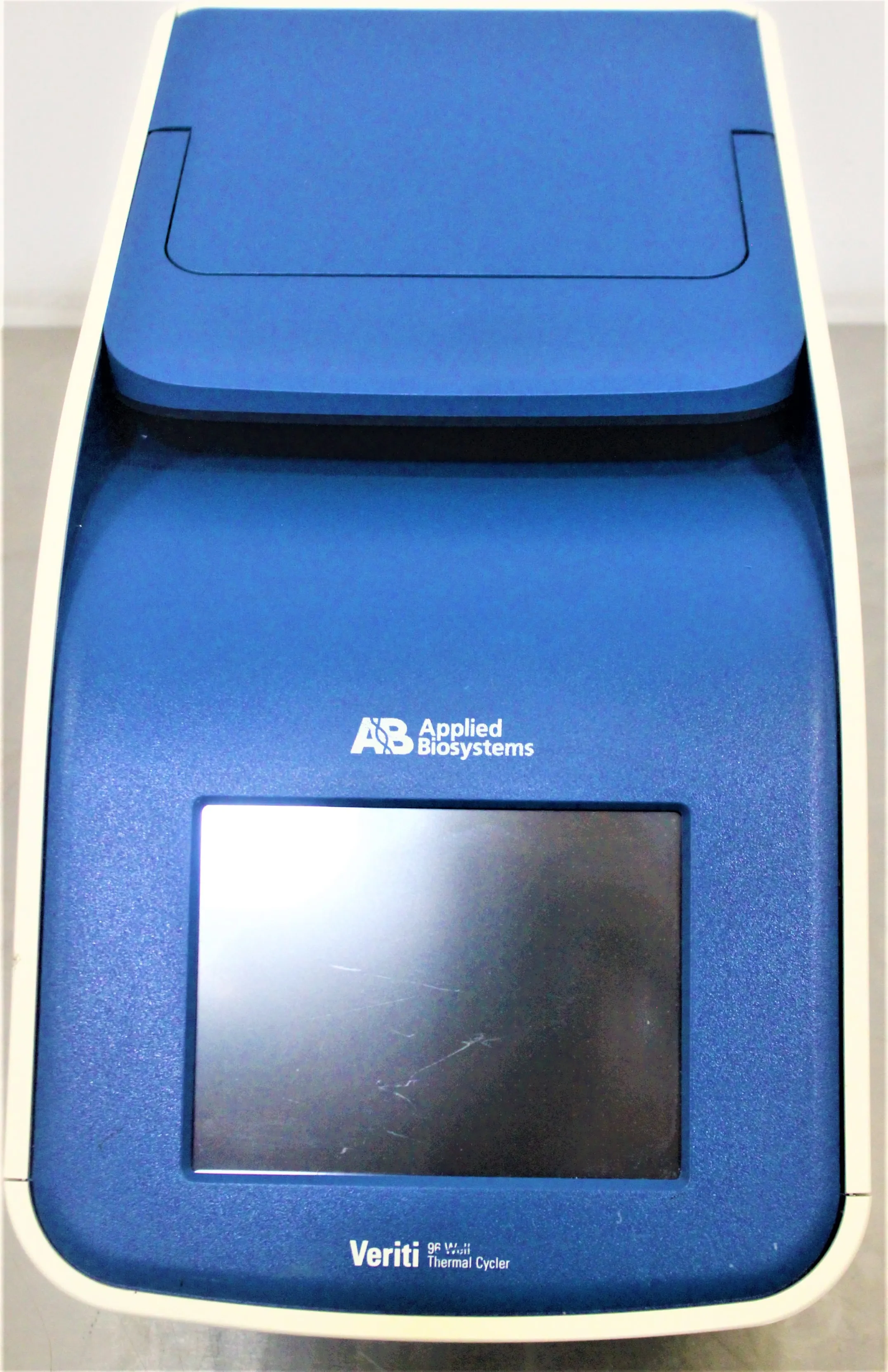 Applied Biosystems Veriti 96-Well Thermal Cycler