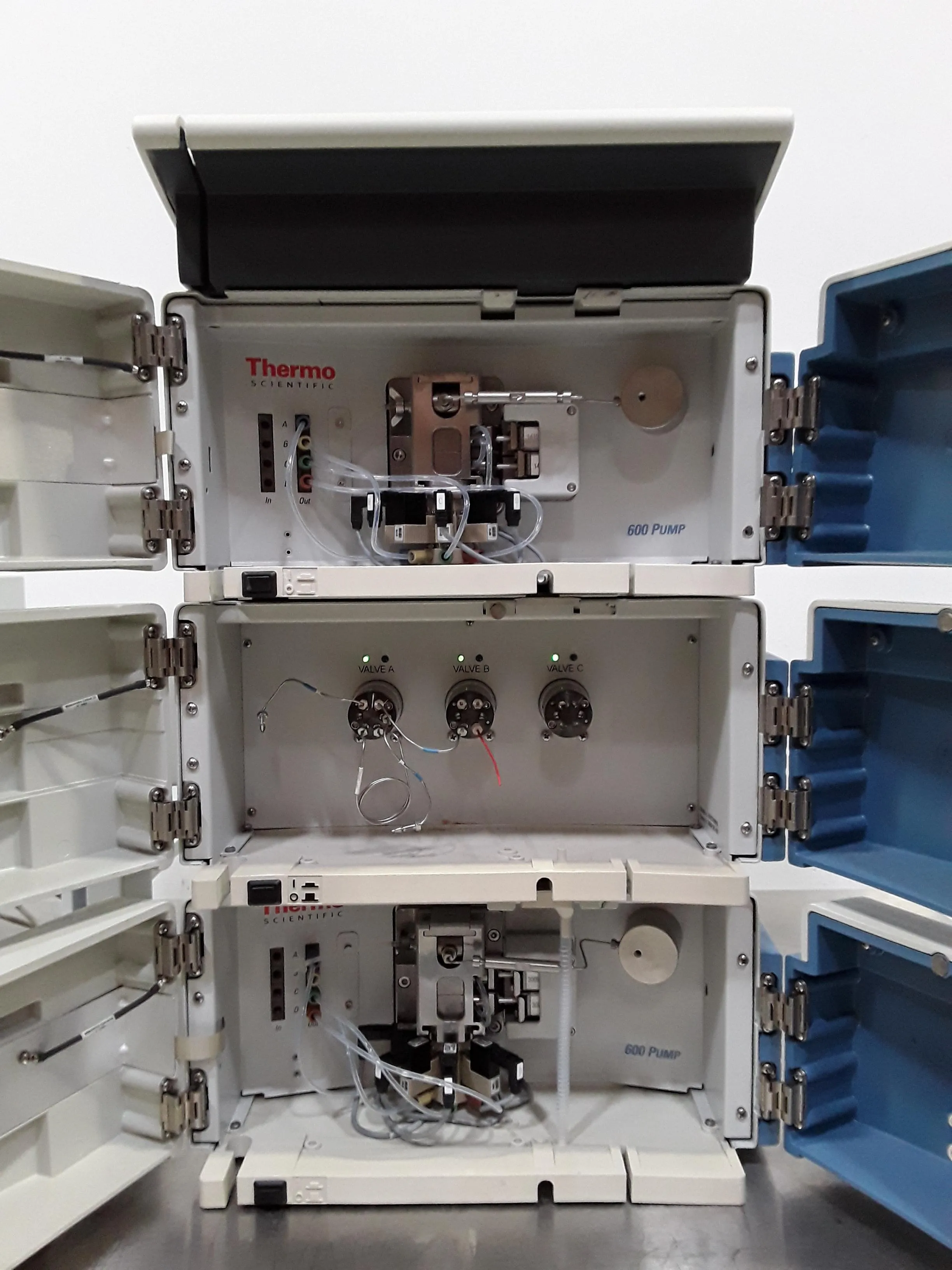 Thermo Fisher Transcend LX-2 Multiplexing System HPLC / FPLC / GC / CE Used Lab Equipment