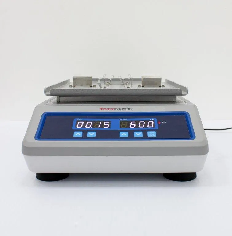 Thermo Scientific 88882005 Digital Microplate Shaker
