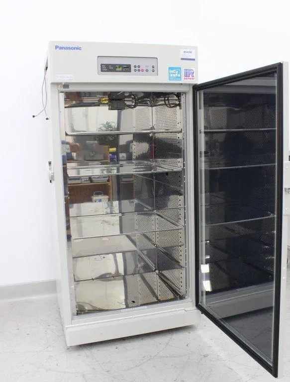 Panasonic MCO-80ICL-PA CO2 Incubator 30 cu ft Large Capacity 37C PID Control